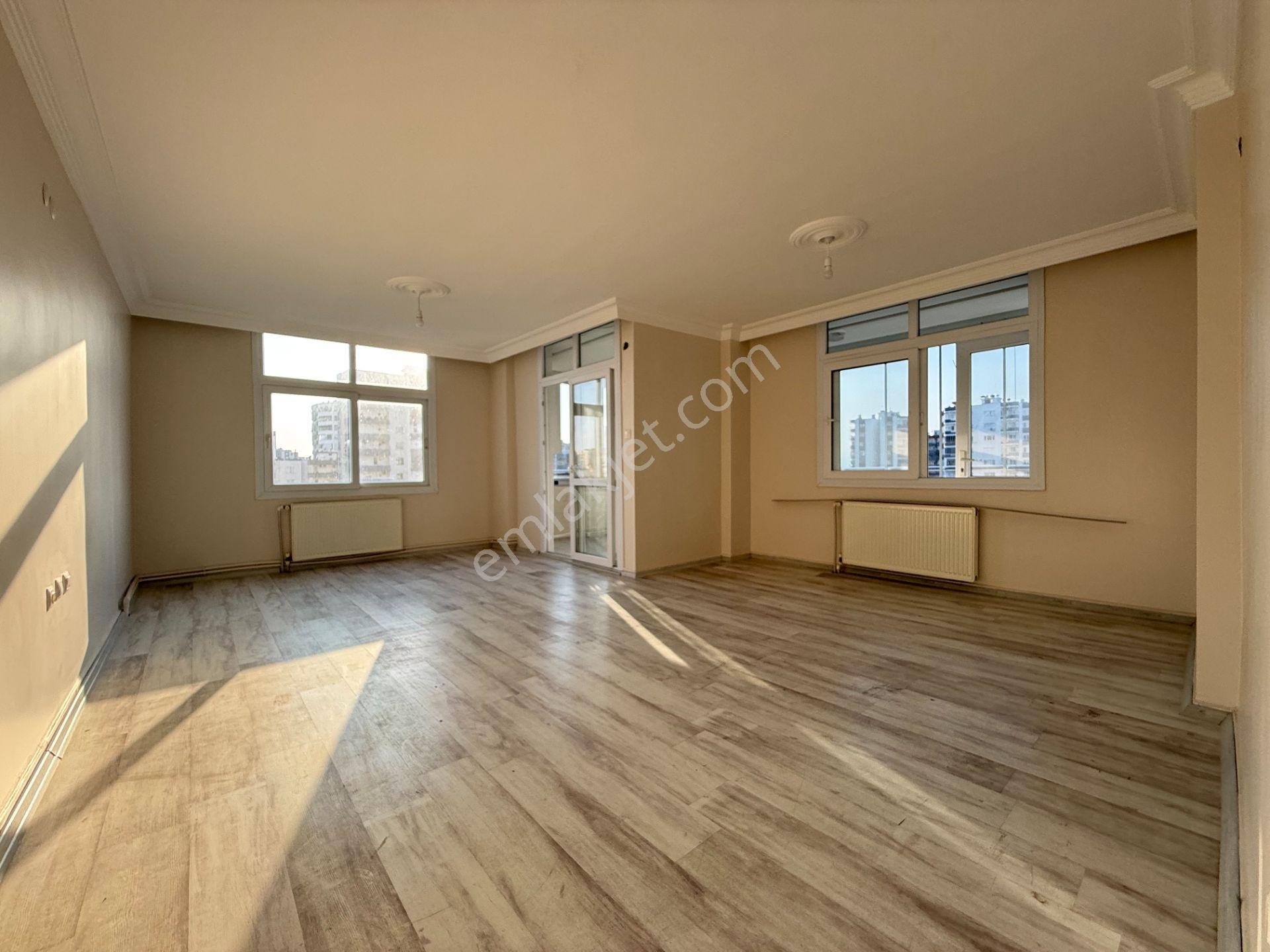 Süleyman Demirel Blv Yeşil Fırın Yakını 3+1 165 M2 Doğalgazlı Kiralık Daire - Görsel 3