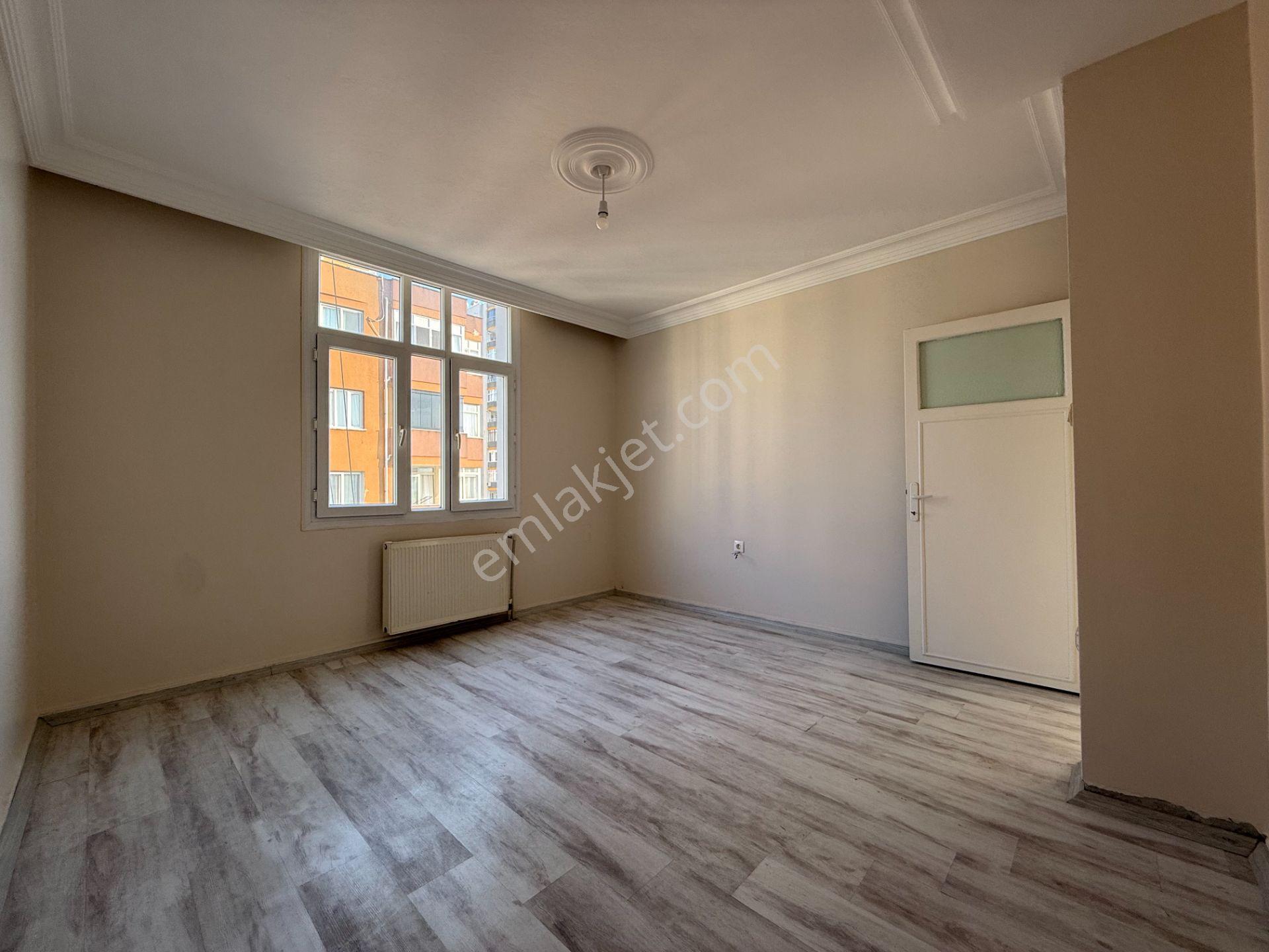 Süleyman Demirel Blv Yeşil Fırın Yakını 3+1 165 M2 Doğalgazlı Kiralık Daire - Görsel 18