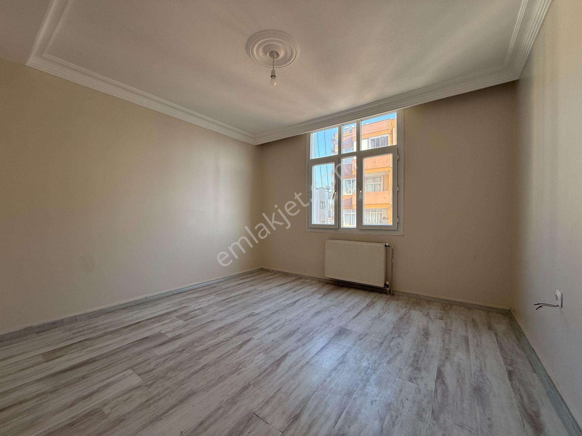Süleyman Demirel Blv Yeşil Fırın Yakını 3+1 165 M2 Doğalgazlı Kiralık Daire - Görsel 17