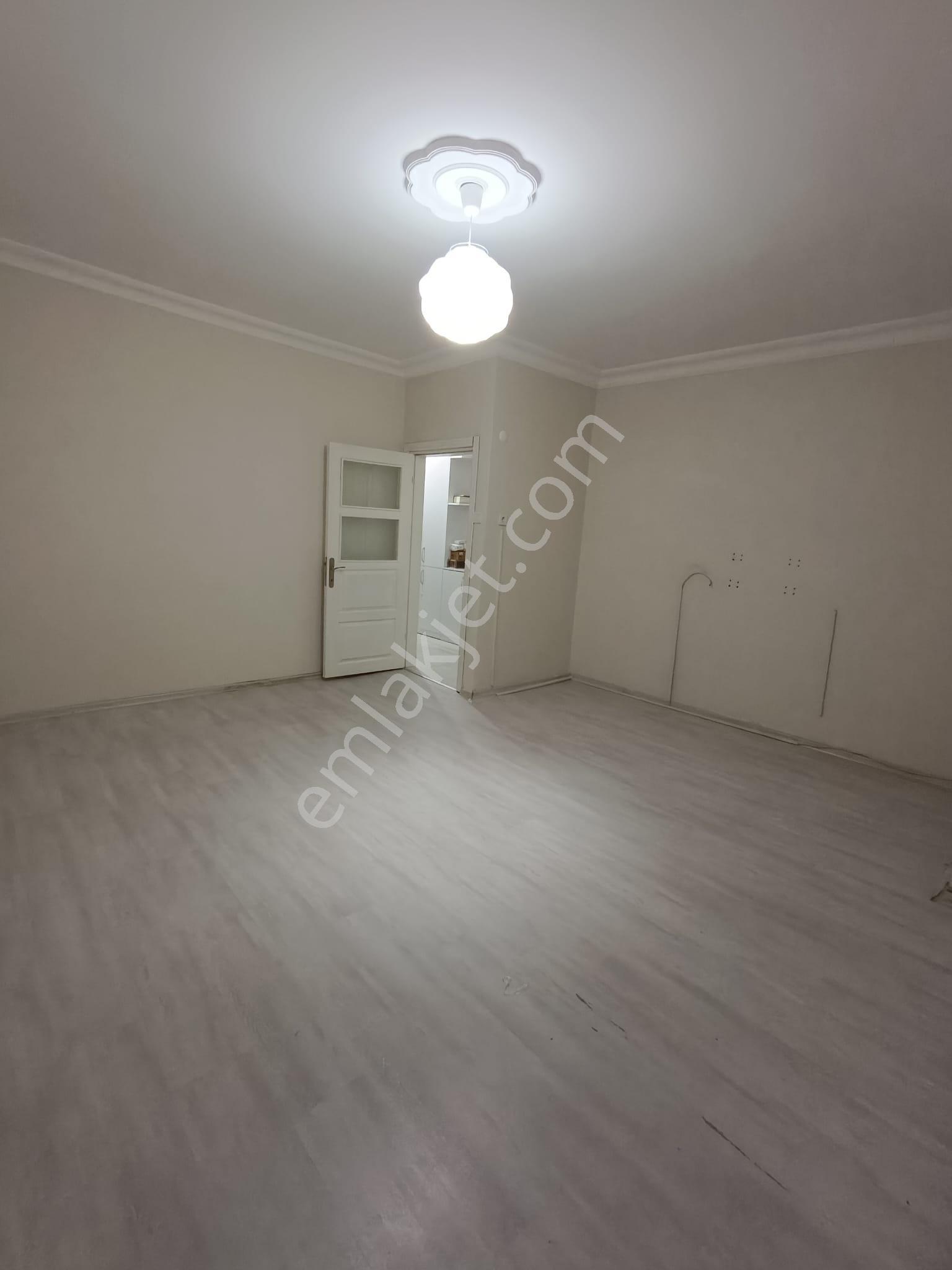 Merkezi Konumda I Komple Yenilenmiş I Geniş Balkonlu | 110 M2 - Görsel 8