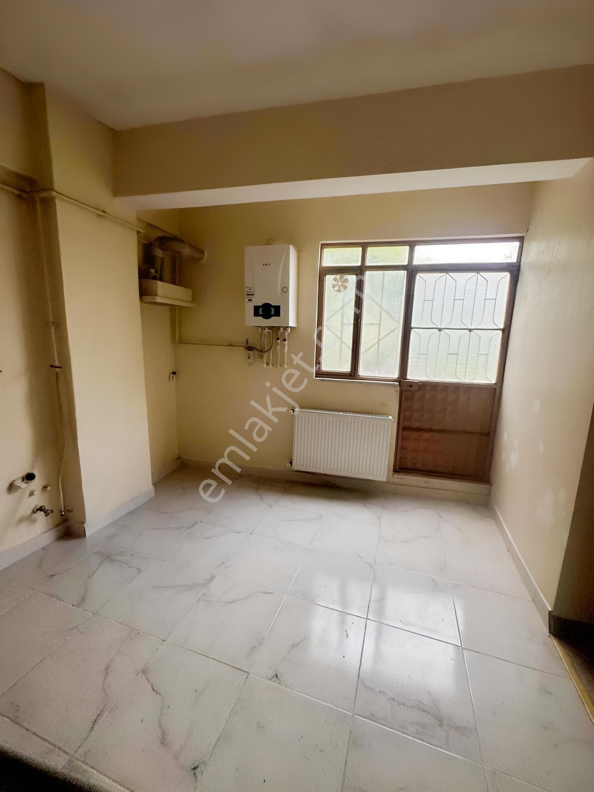Arnavutköy Taşoluk Mahallesinde Kiralık 1+1 Düz Giriş Daire - Görsel 16