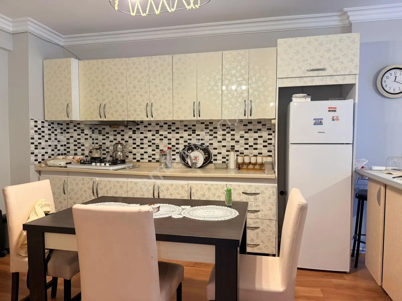 Han Emlak'tan 75. Yıl'da Denize Sıfır Eşyalı 1+1 Kiralık Daire - Görsel 5