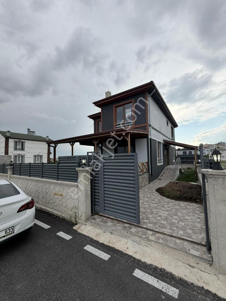 Bahçelievler’de 345 M² Arsa İçerisinde Sıfır Lüks Villa - Görsel 12