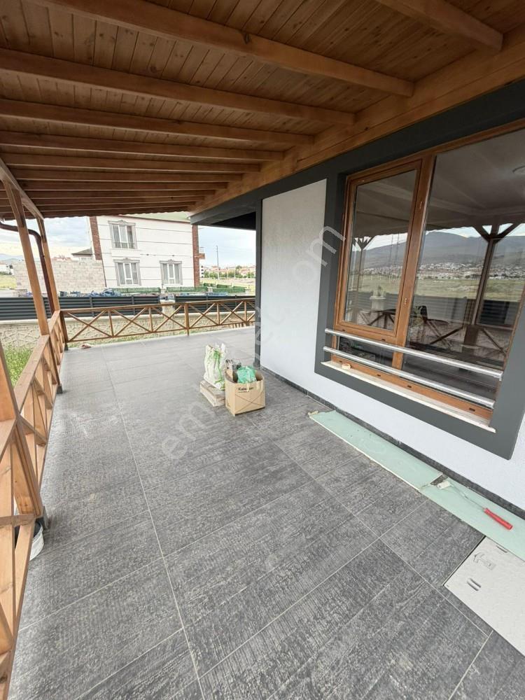 Bahçelievler’de 345 M² Arsa İçerisinde Sıfır Lüks Villa - Görsel 17