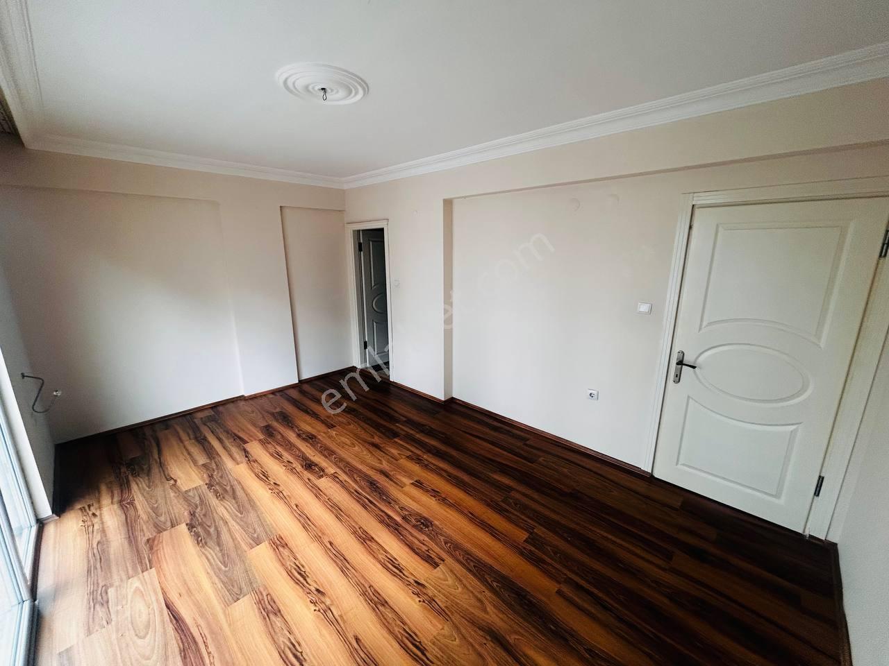 Cağaloğlu Caddesinin Bir Sokak Üstünde 3+1 Kiralık Daire - Görsel 21