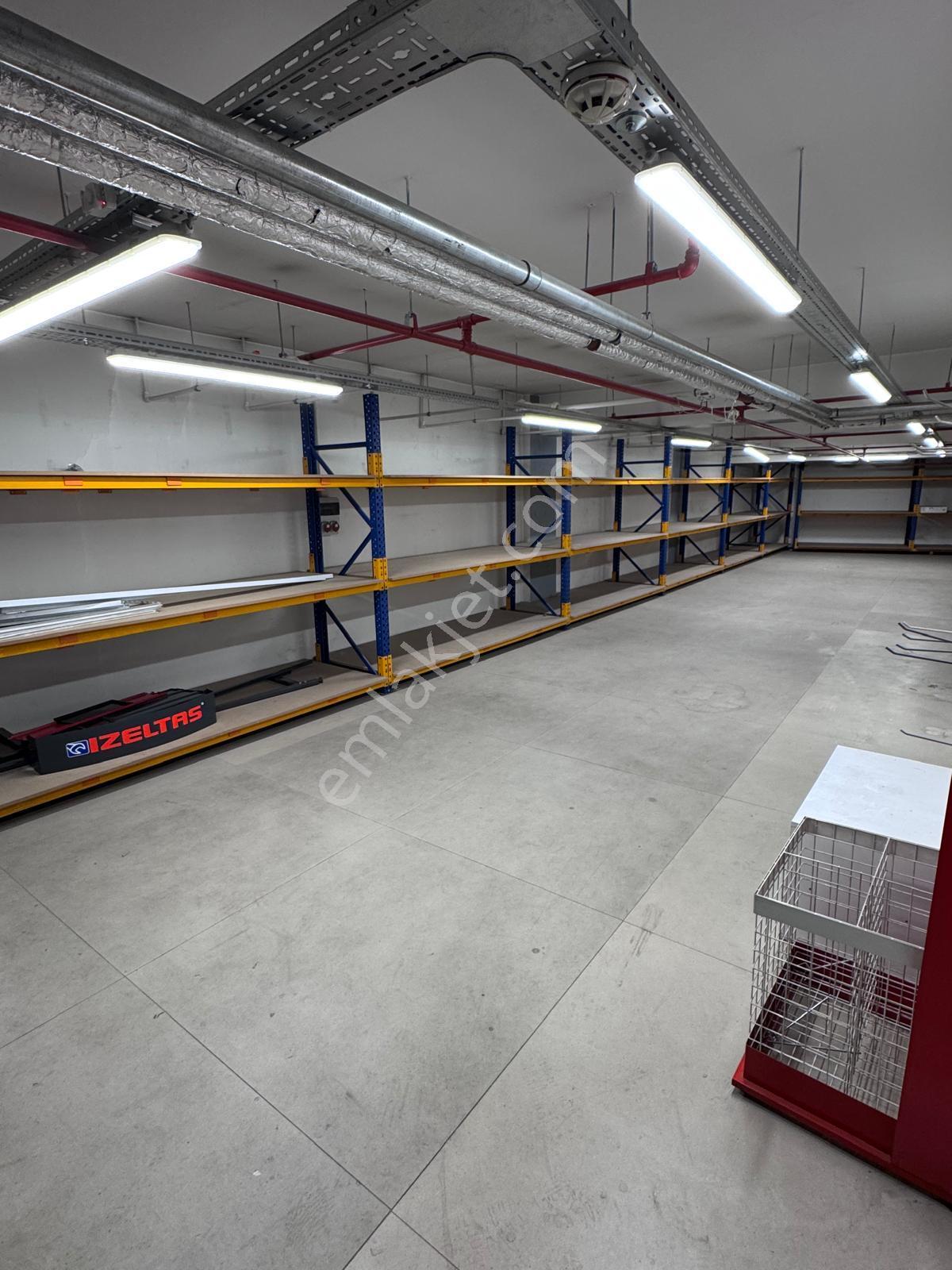 Sahibinden Cadde Üzerinde Köşe Başı 4 Katlı Full Yapılı Dükkan - Görsel 20