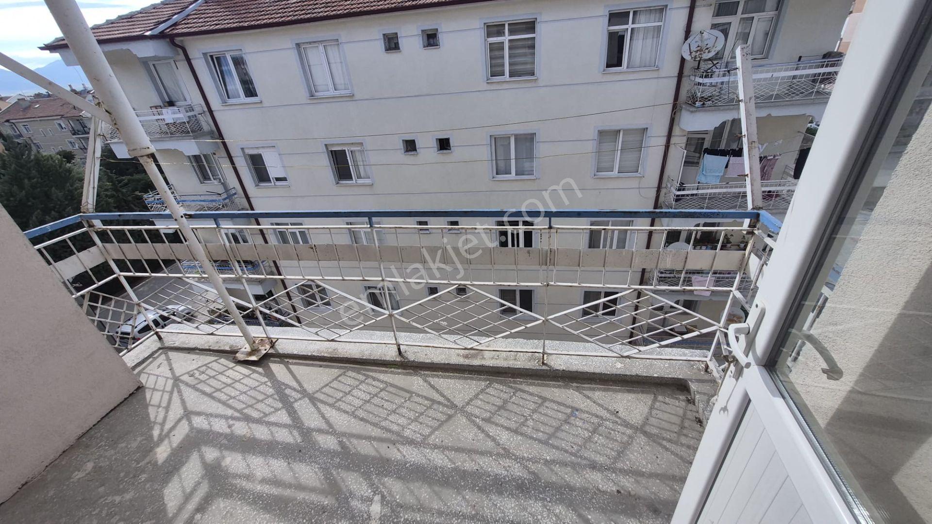 ***emin Emlak Satıyor..** **emin Emlaktan Ahmet Yesevi Mahallesinde Fırsat Satılık 3+1 Daire ***🏠 - Görsel 18