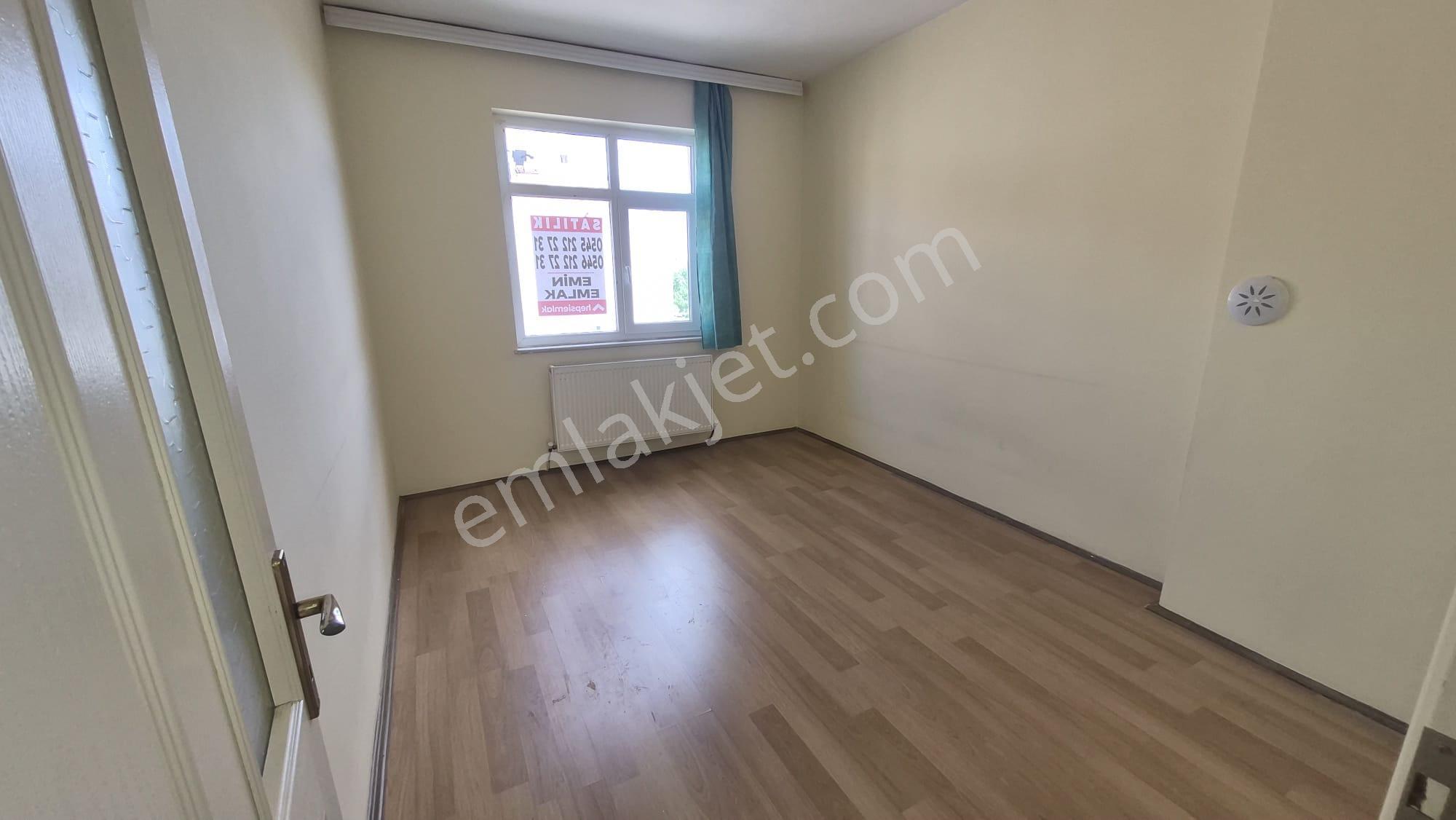 ***emin Emlak Satıyor..** **emin Emlaktan Ahmet Yesevi Mahallesinde Fırsat Satılık 3+1 Daire ***🏠 - Görsel 8