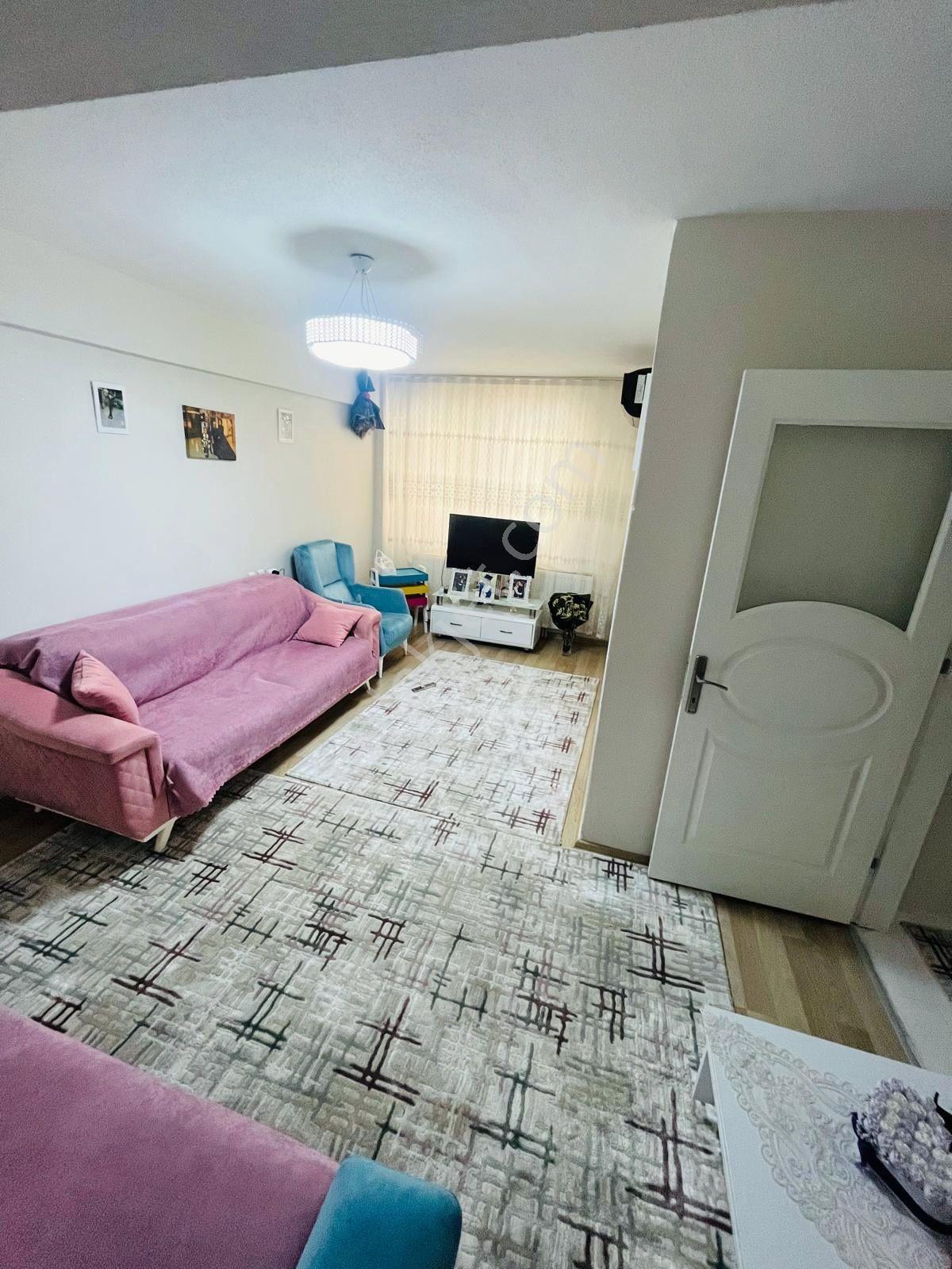 Manisa Yunusemre Barbaros Mah. 3+1 Kapalı Mutfak Daire