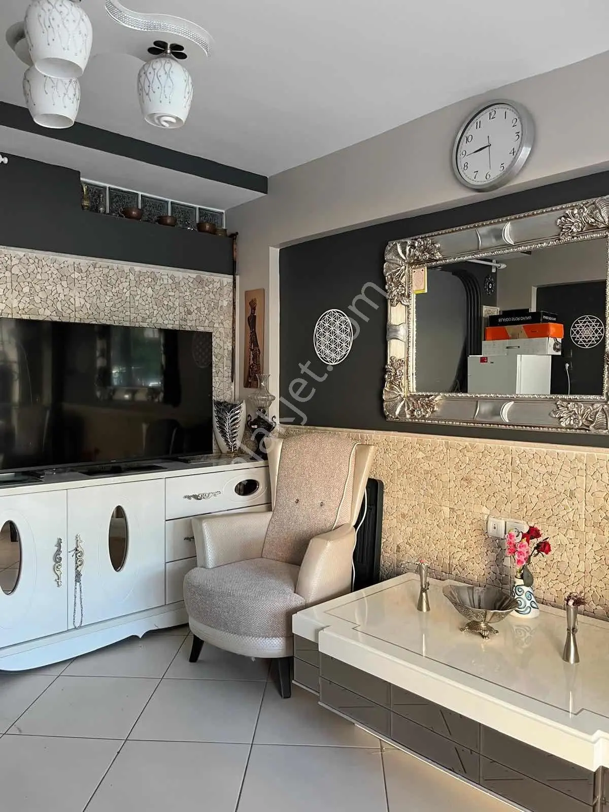 Güzelçamlı Da Denize Elli Metre Mesafede Kapalı Mutfak 1+1 Villa - Görsel 4