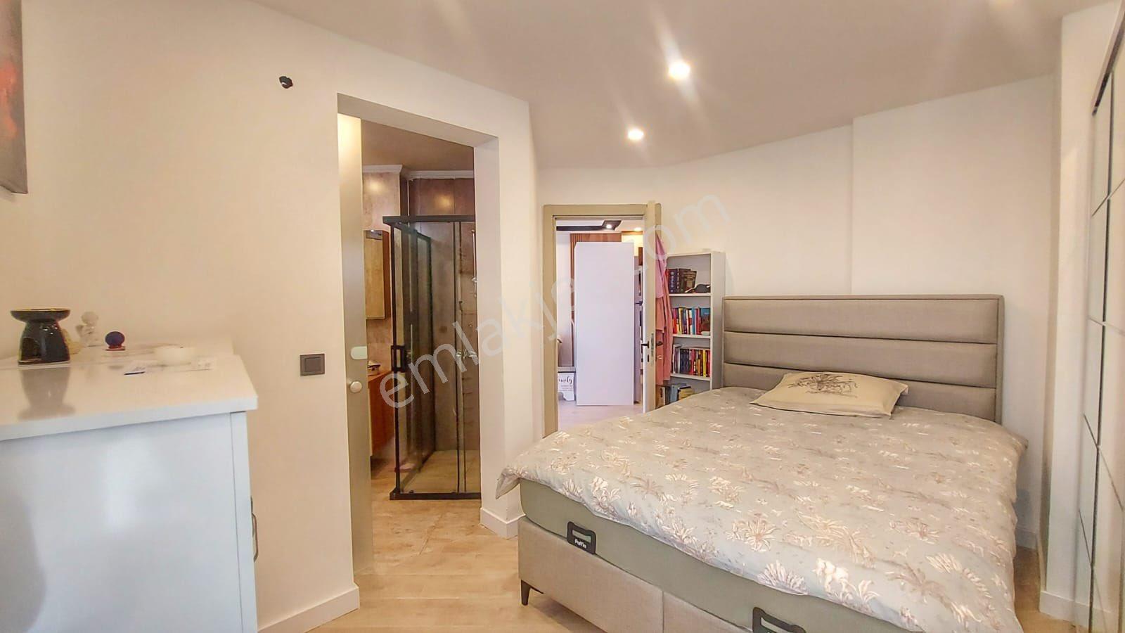 Kuşadası Merkezde Satılık Bahçe Katı Ebeveyn Banyolu 1+1 Daire - Görsel 20
