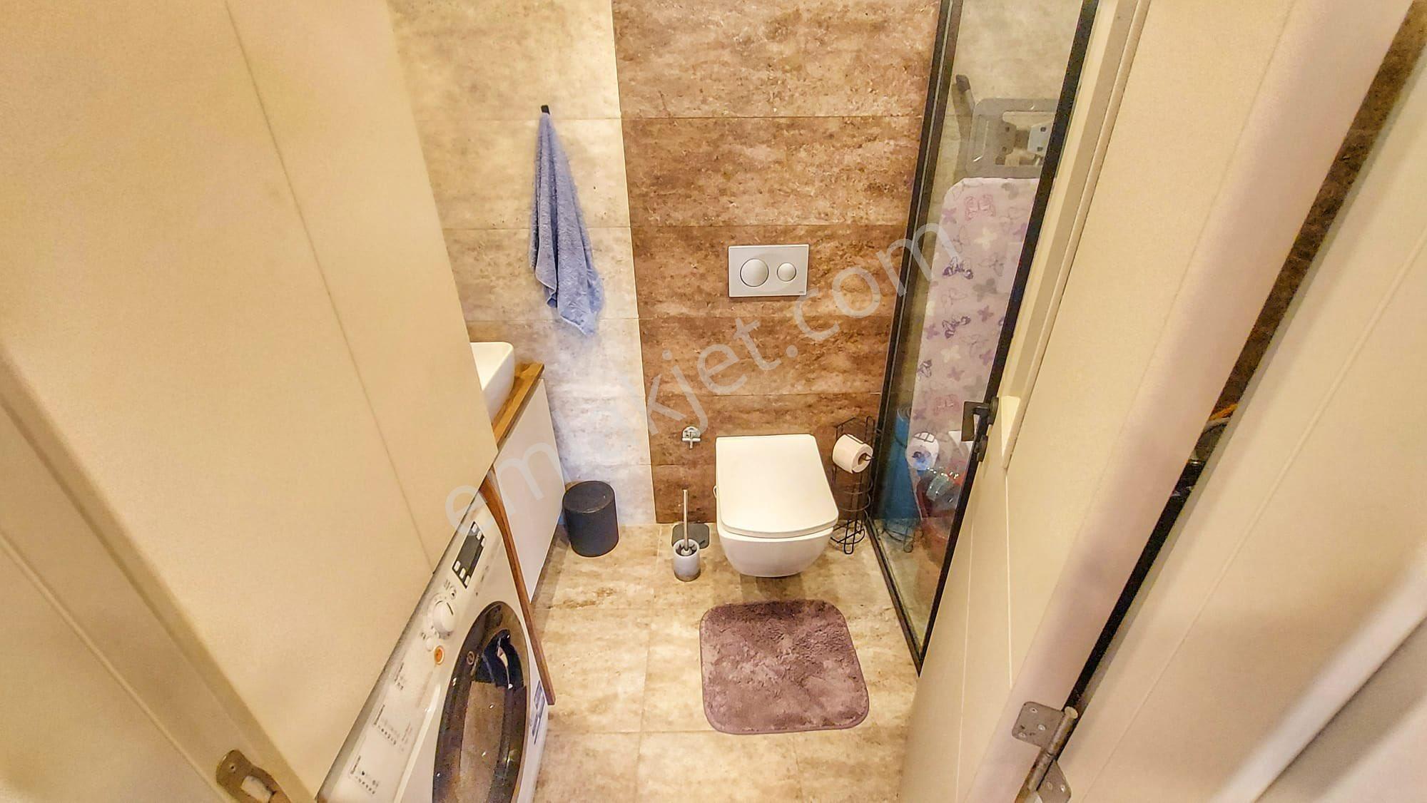 Kuşadası Merkezde Satılık Bahçe Katı Ebeveyn Banyolu 1+1 Daire - Görsel 25