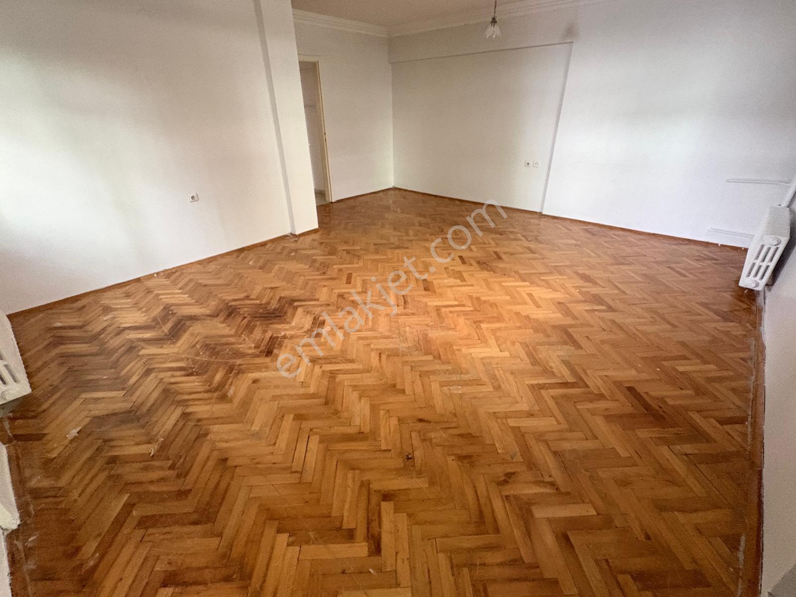 Emek'te Otoparklı 3+1 Bahçe Çıkışlı & Bahçe Kullanımlı Kiralık - Görsel 7