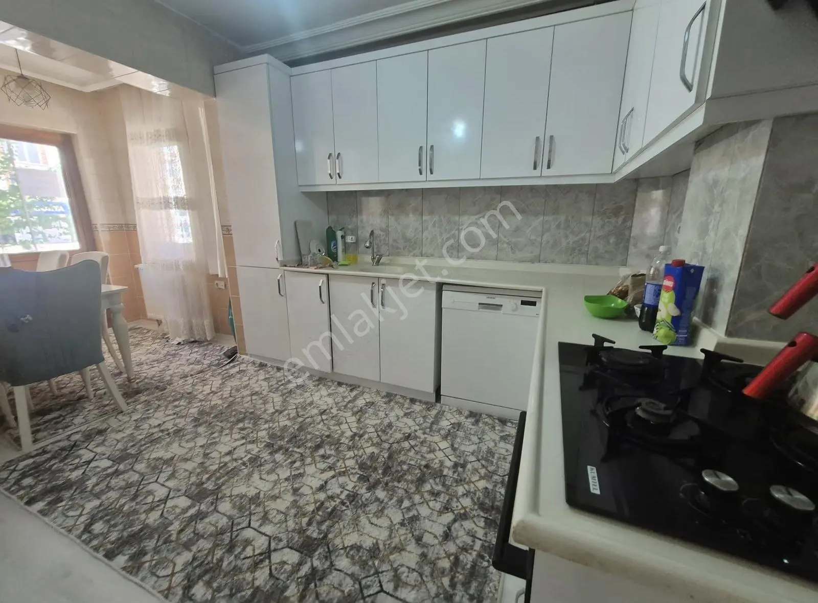 G.o.p Ta 3+1 Cadde Üzeri Satılık Daire