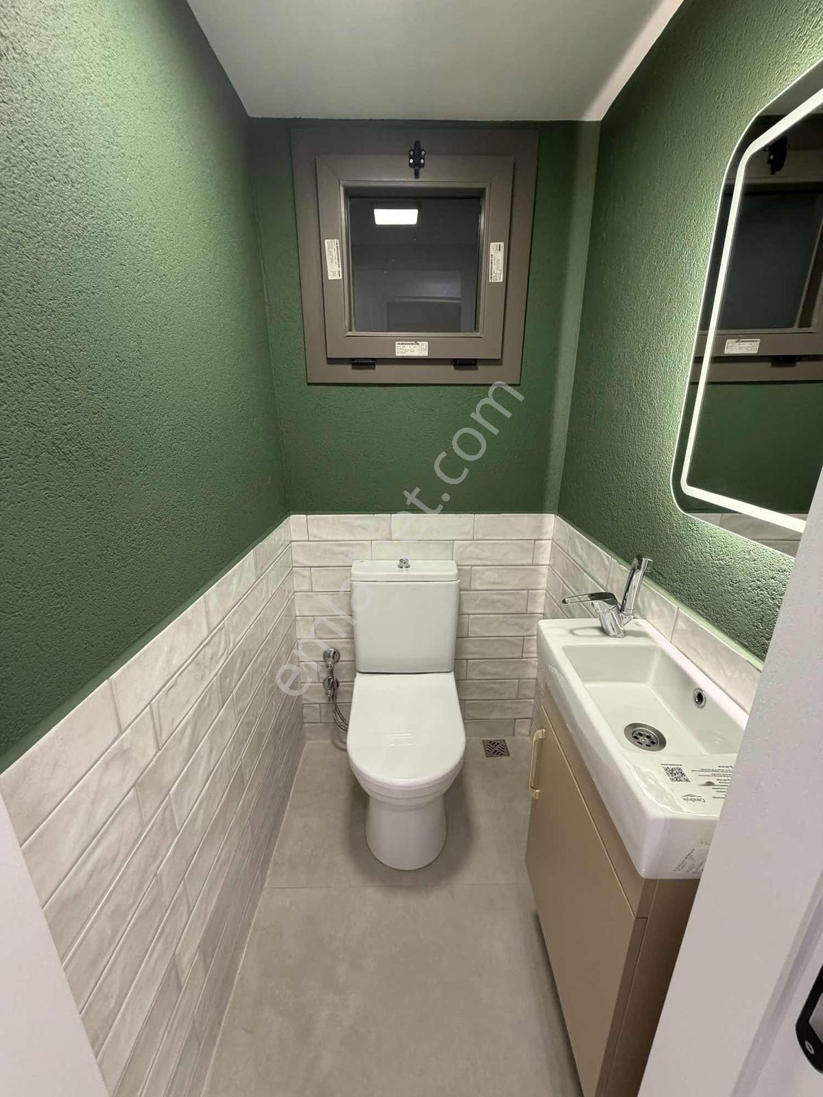 Güzelyalıda İnönü Cad. Ykn. 3+1 Lüks Tadilatlı Müstakil Bahçeli - Görsel 14