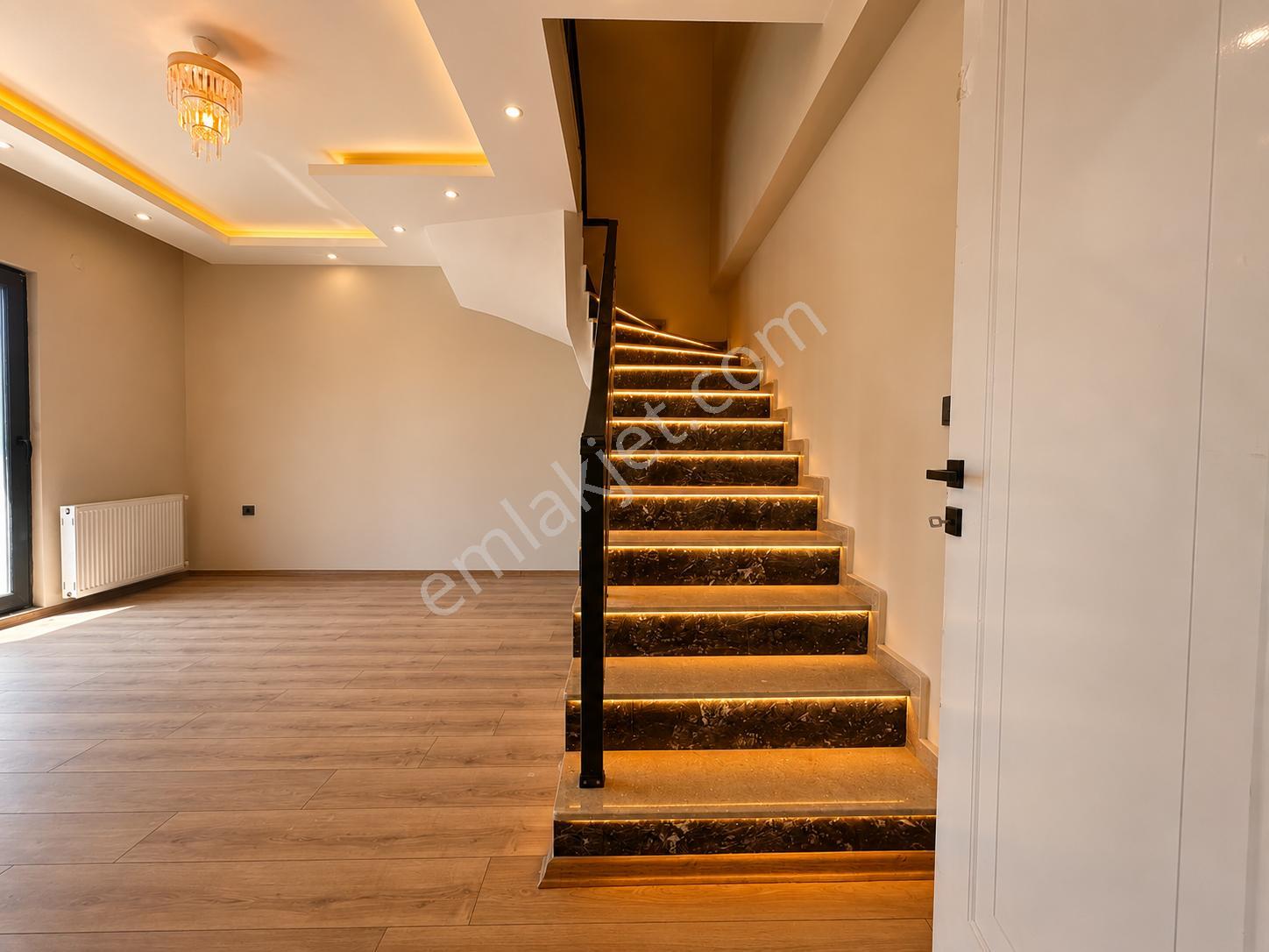Yüksel'den Turhanbey'de Kapalı Otoparklı 165 M² 2+1 Dubleks - Görsel 15
