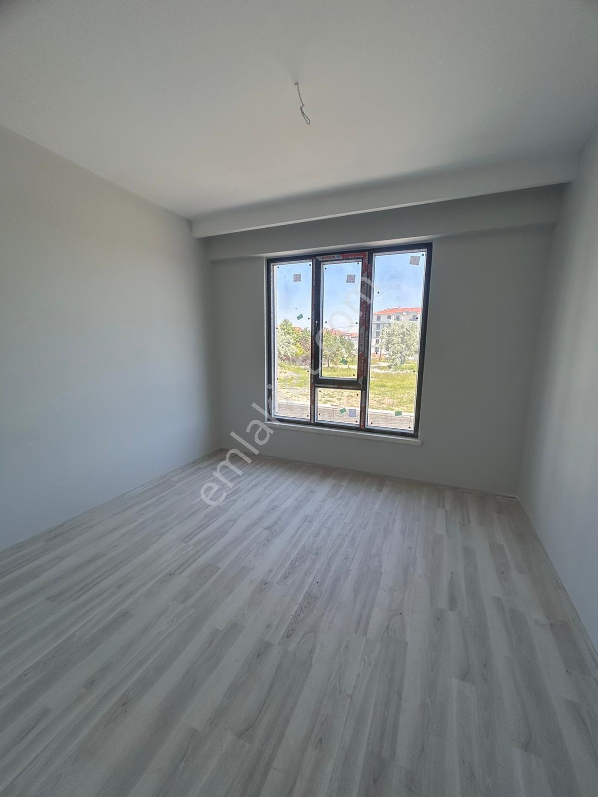 Afyon Üçok Emlaktan Ali İhsan Paşa Mah Kiralık Sıfır 3+1 Lüx Daire - Görsel 20