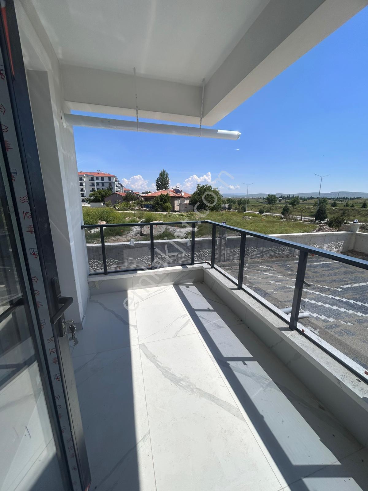 Afyon Üçok Emlaktan Ali İhsan Paşa Mah Kiralık Sıfır 3+1 Lüx Daire - Görsel 24