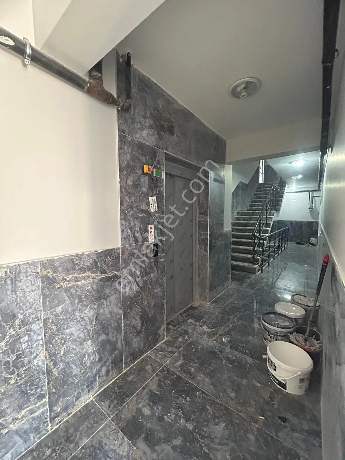 Afyon Üçok Emlaktan Ali İhsan Paşa Mah Kiralık Sıfır 3+1 Lüx Daire - Görsel 4