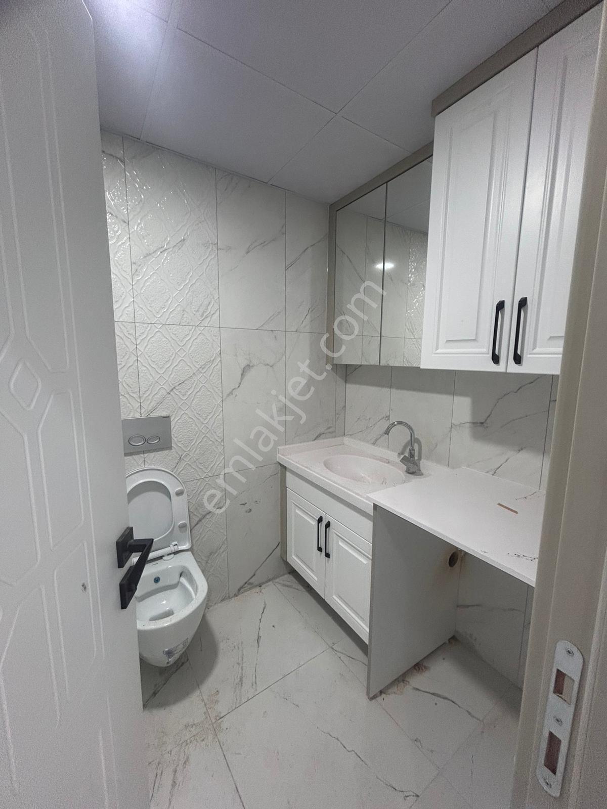 Afyon Üçok Emlaktan Ali İhsan Paşa Mah Kiralık Sıfır 3+1 Lüx Daire - Görsel 14