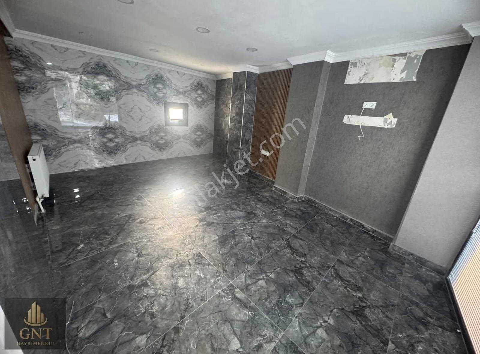 Arnavutköy Merkezde Kiralık Dükkan - Görsel 9