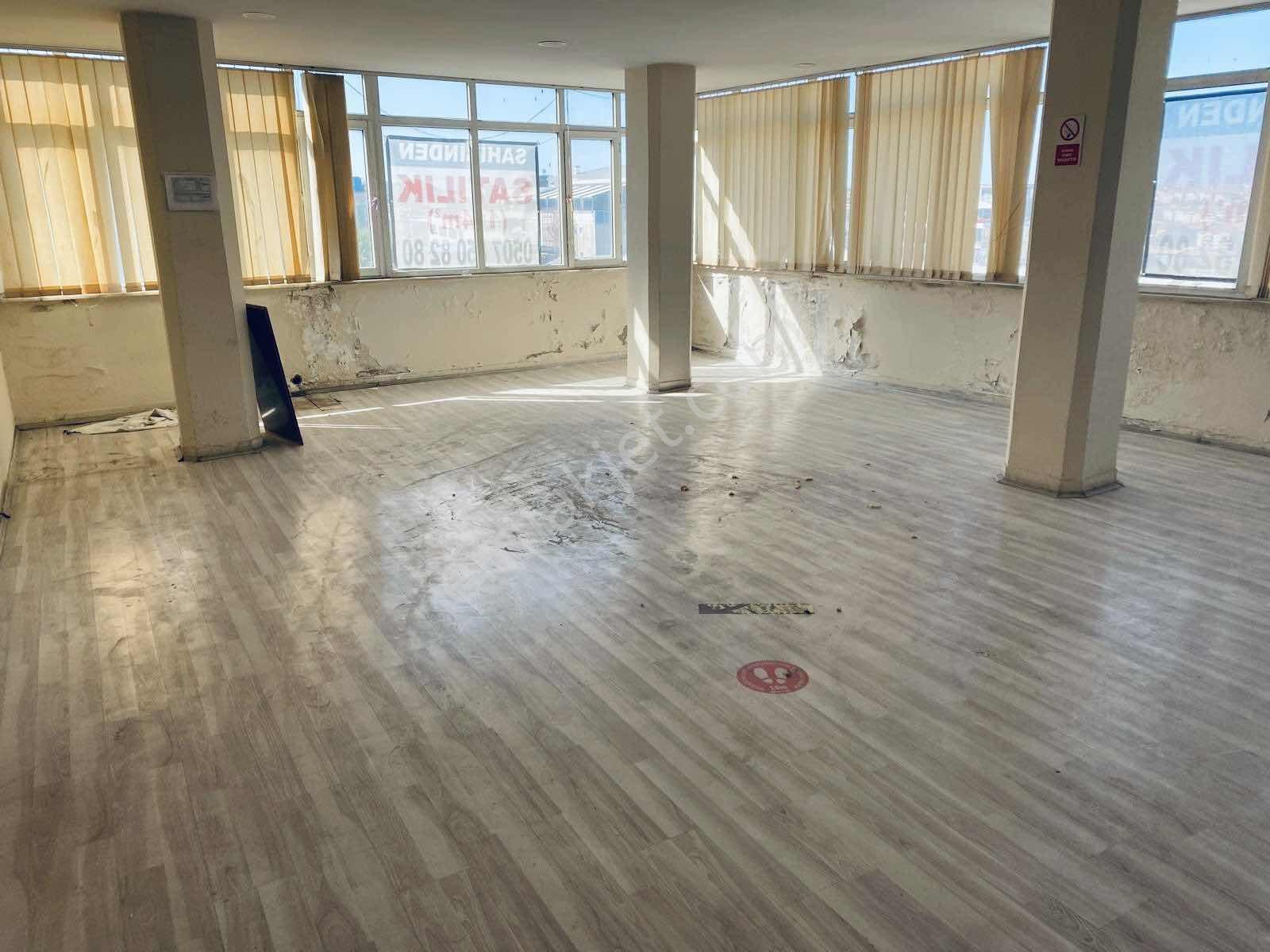 Değer Kazanan Bölgede Satılık 114 M² Köşe Dükkan - Görsel 11