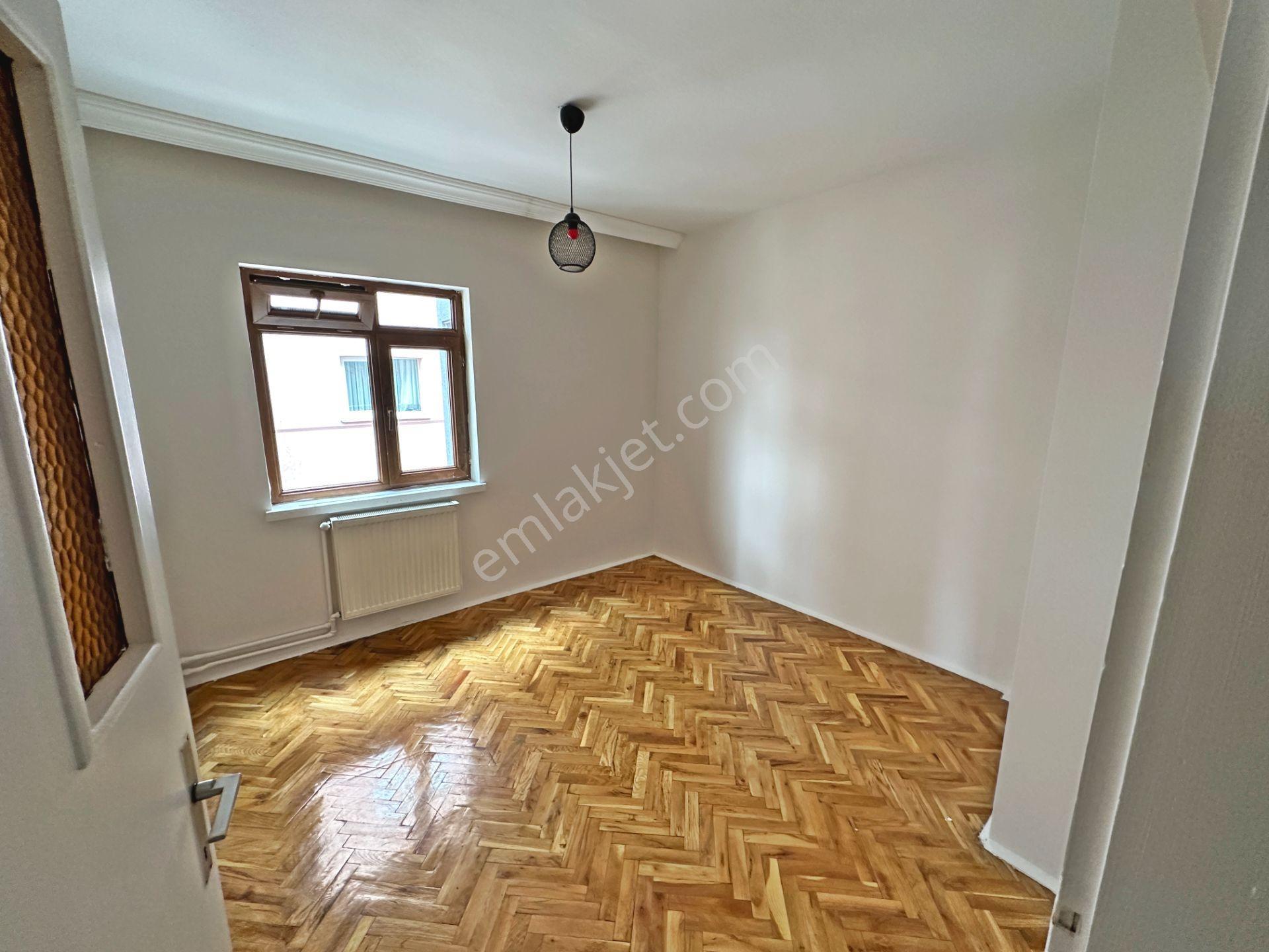 Saimekadın Göbekte Katta Manzaralı Bakımlı 3+1 Kiralık Daire - Görsel 18