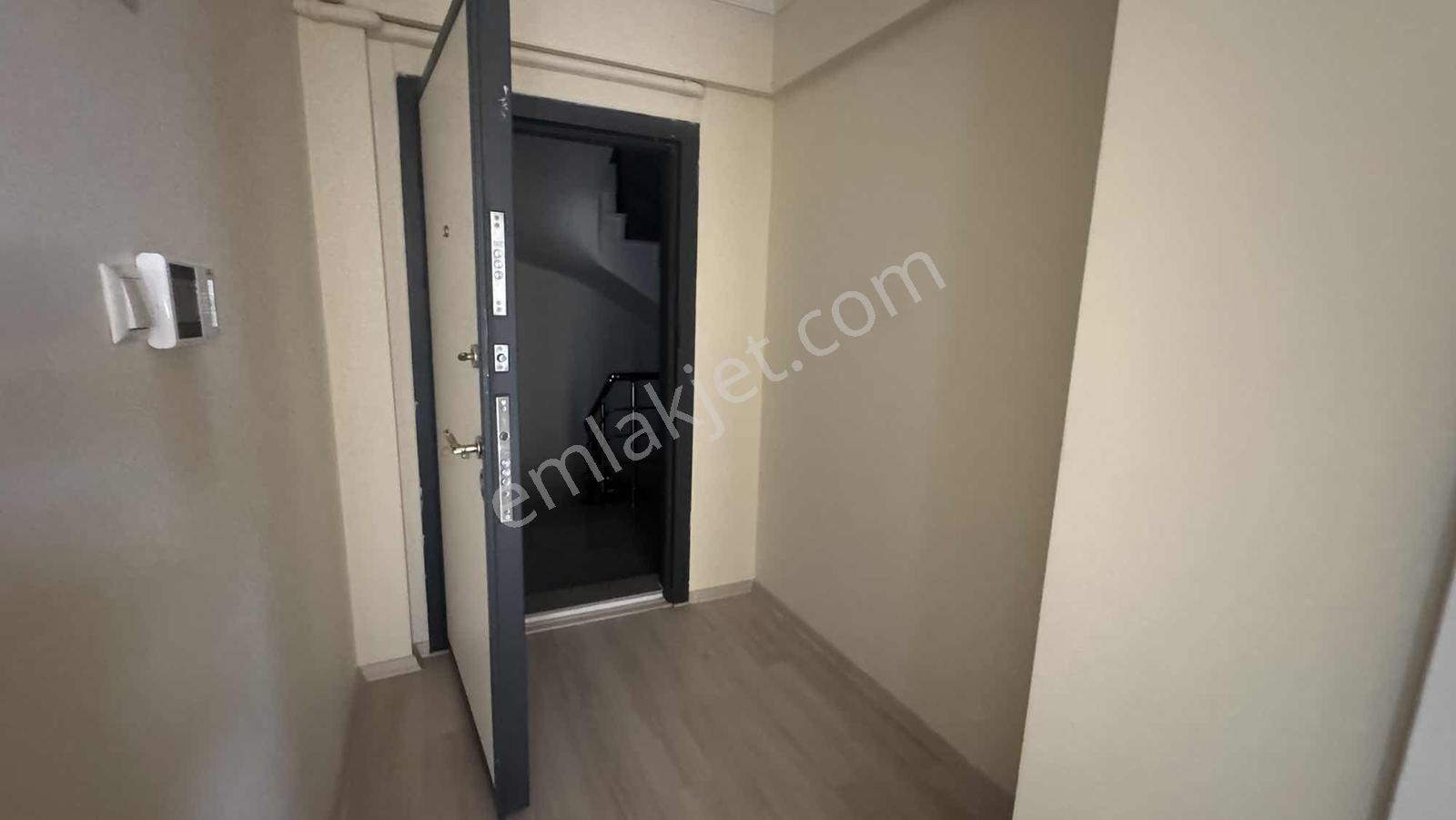 Reşatbey Mah. Havuzlu Sitede 2+1 Çift Balkonlu Kiralık Daire - Görsel 13