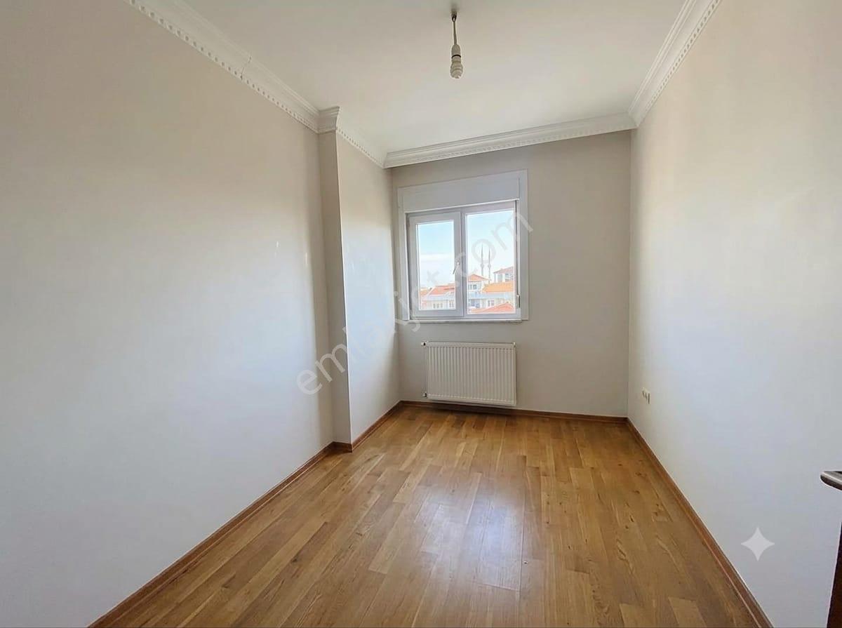 Ümraniye Mehmetakif Site İçinde 2+1 Arakat Büyük Daire/for Sale - Görsel 11