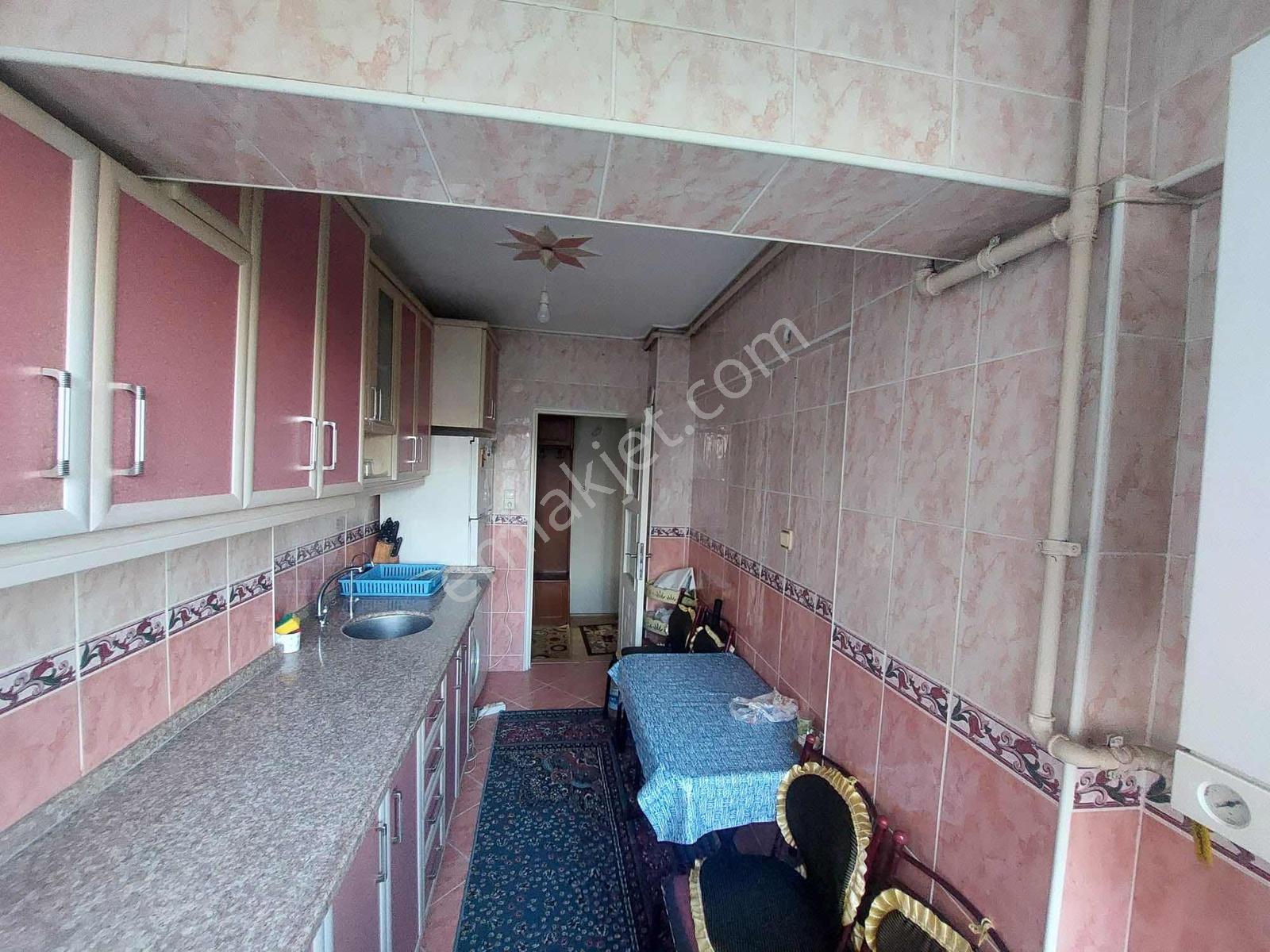 Göçmen Konutlarında Full Eşyalı 2+1 Kiralık Daire - Görsel 9