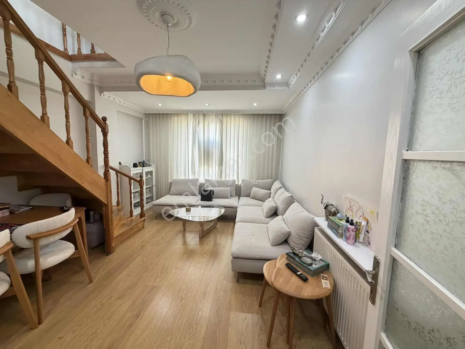 Anka'dan Bayrampaşa Yıldırım Mah'de Satılık Dubleks 5+1 Daire
