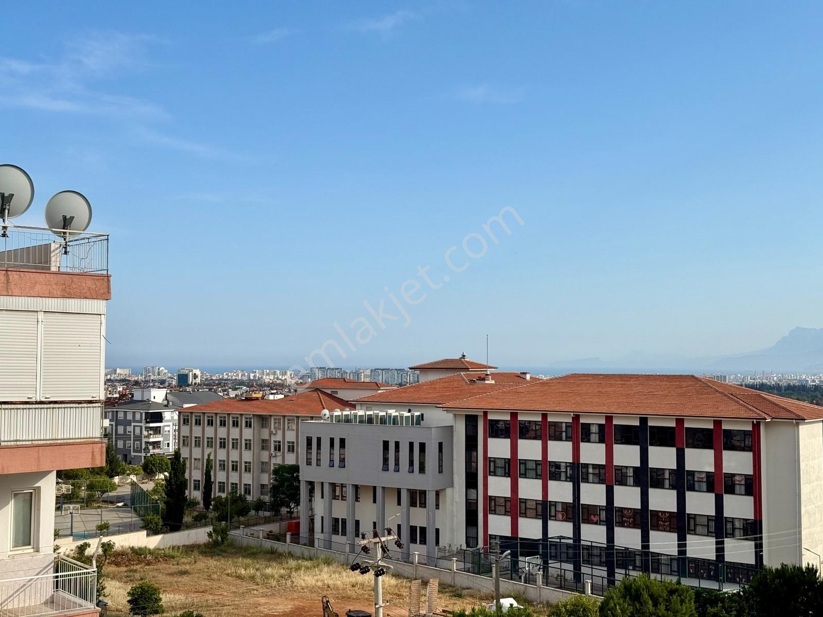 Çamlıbel'de Manzaralı Tadilatı Yapılmı Site İçi 3+1 Ayrı Mutfak - Görsel 18