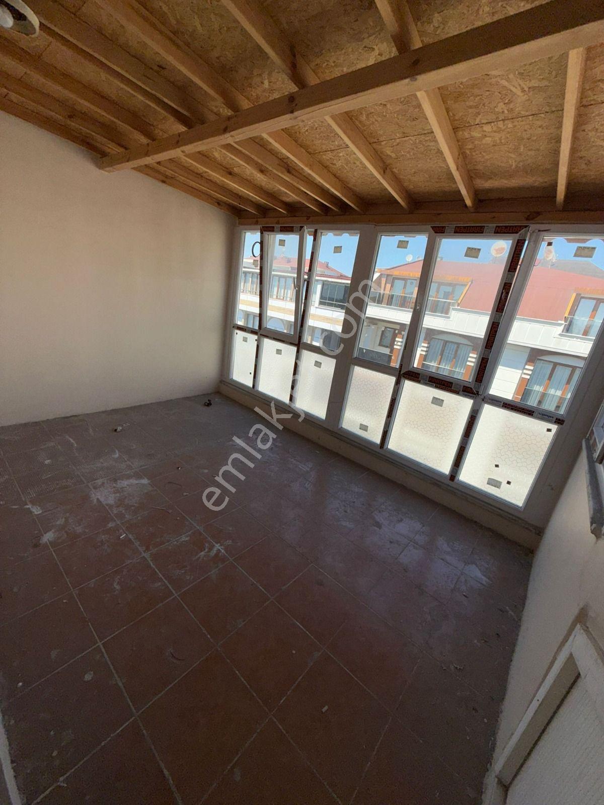 Cerrahpaşa Emlaktan Avcılar Mustafa Kemalpaşa Mahallesinde 5+2 Satılık Dubleks Daire - Görsel 7