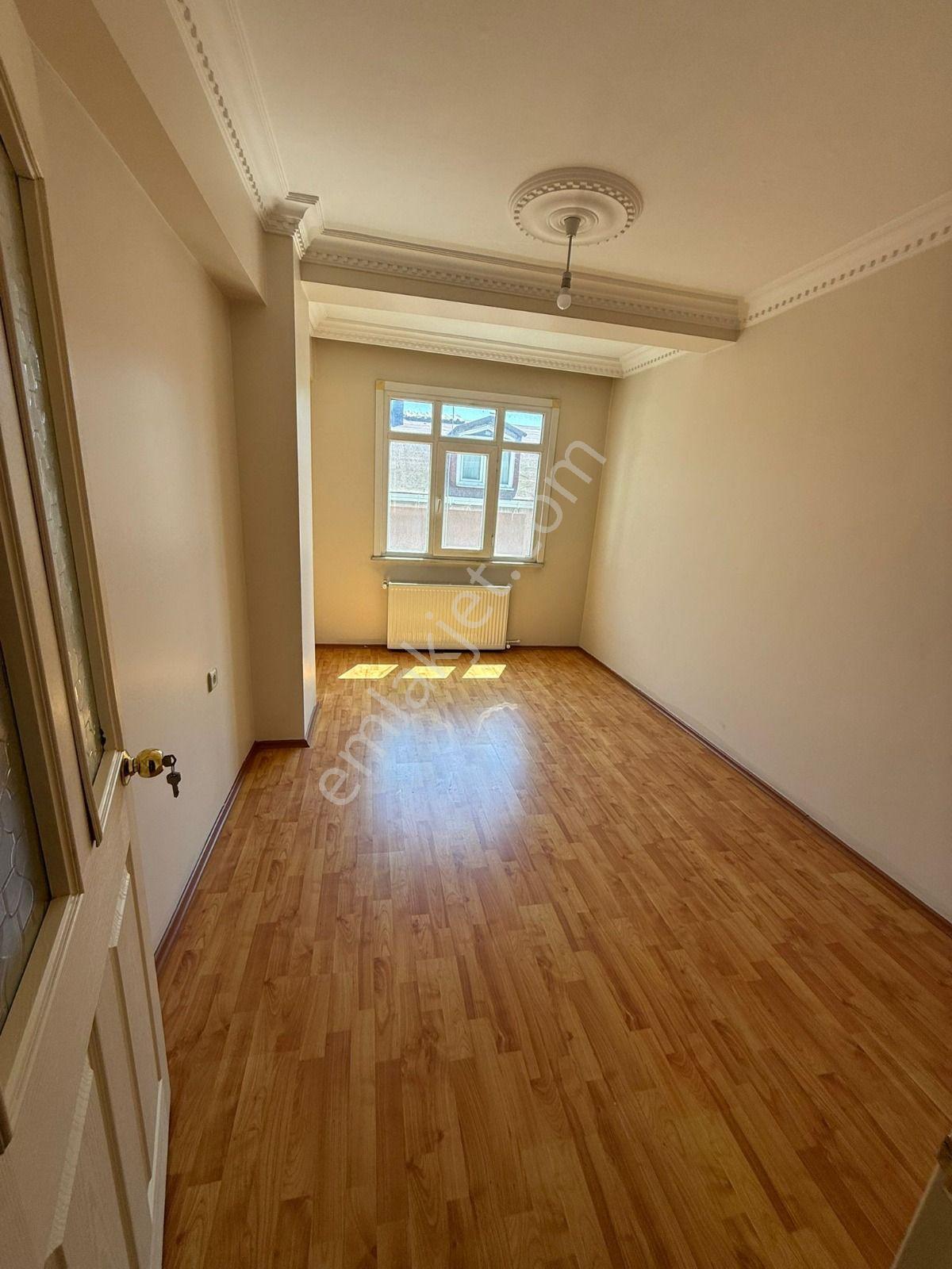 Cerrahpaşa Emlaktan Avcılar Mustafa Kemalpaşa Mahallesinde 5+2 Satılık Dubleks Daire - Görsel 5