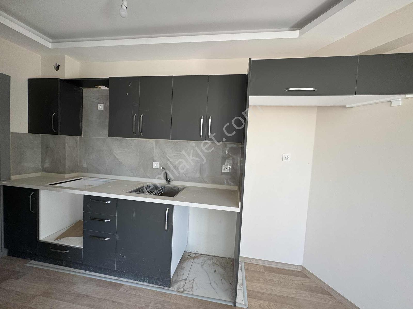 Turpa Mega Dan Bayraklı Soğukkuyu Da Uygun Satılık 2+1 Daire - Görsel 5