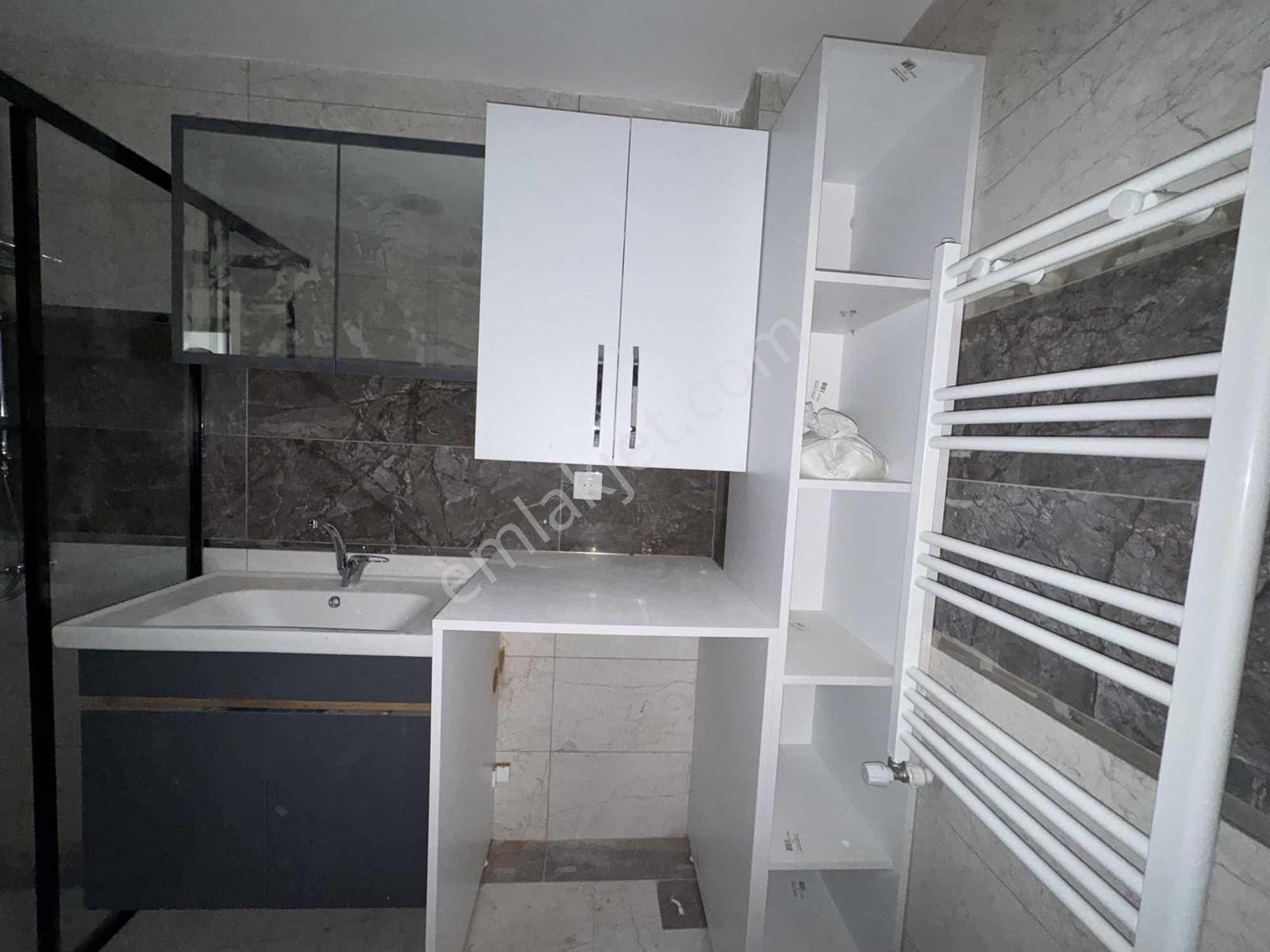 Turpa Mega Dan Bayraklı Soğukkuyu Da Uygun Satılık 2+1 Daire - Görsel 13