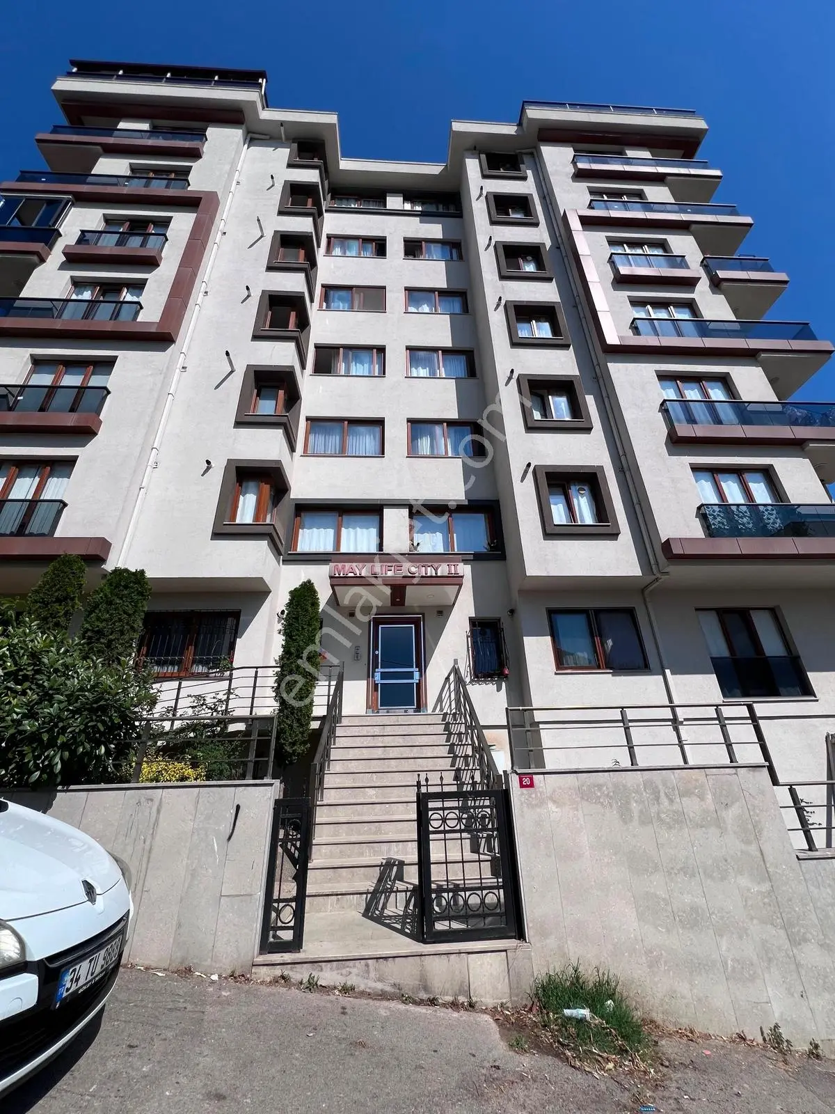 Kartal Yakacık'ta Satılık 3+1 Daire