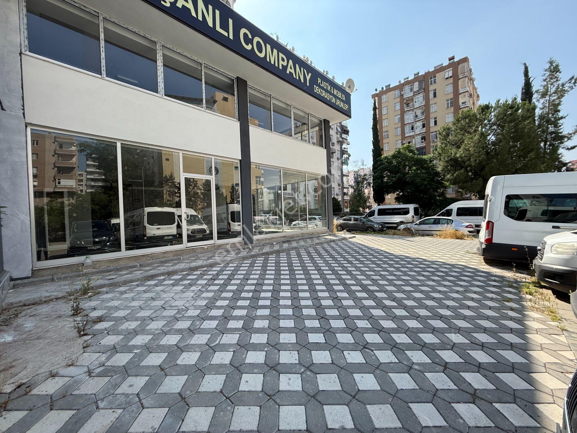 Kenan Evren'de 300 M2 Kapalı 150 M2 Ön Kullanıma Sahip Satılık İşyeri - Görsel 14