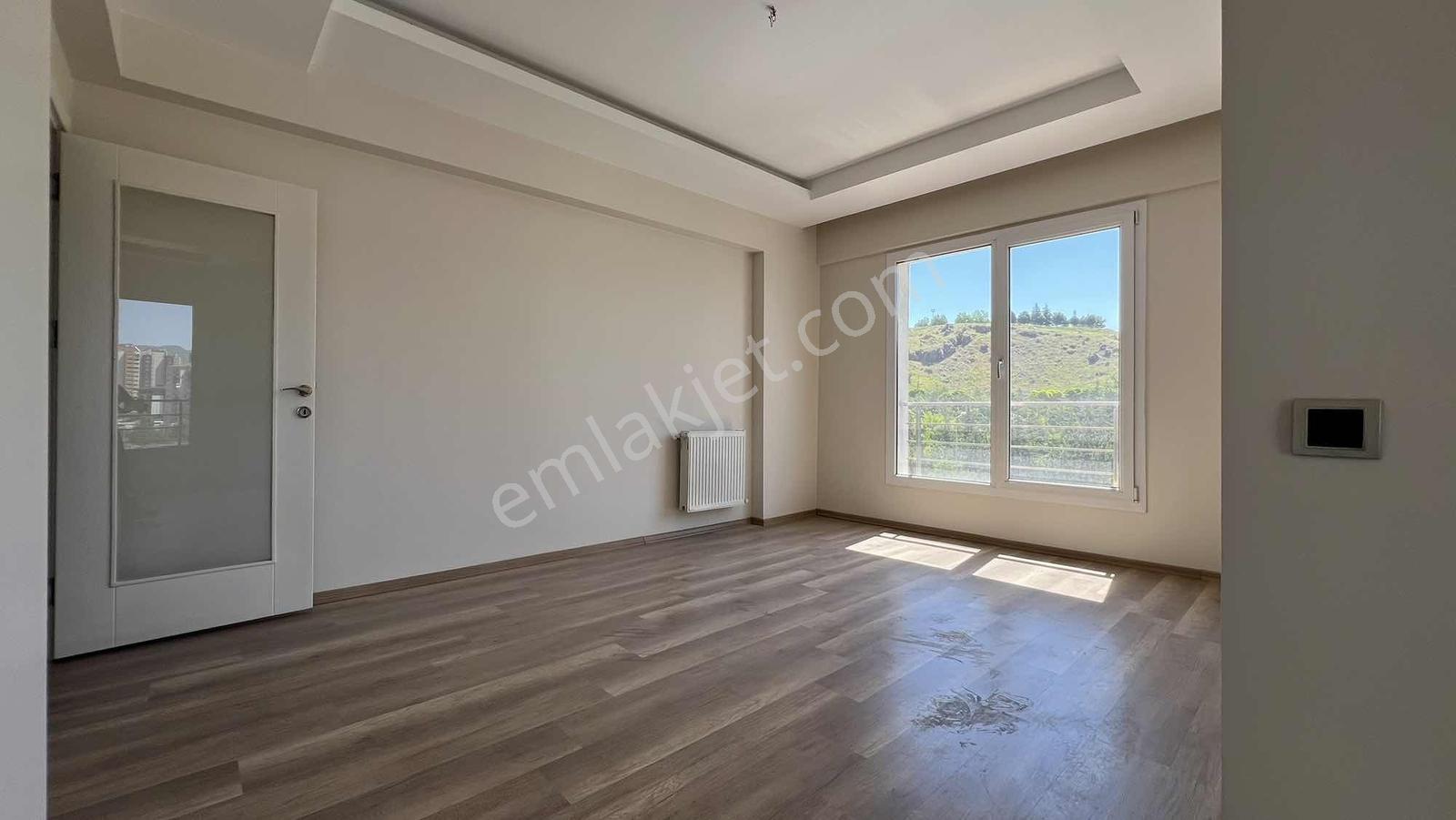Konal/ En Yapı - Ana Cadde Üzeri Site İçerisinde Kiralık Daire - Görsel 20