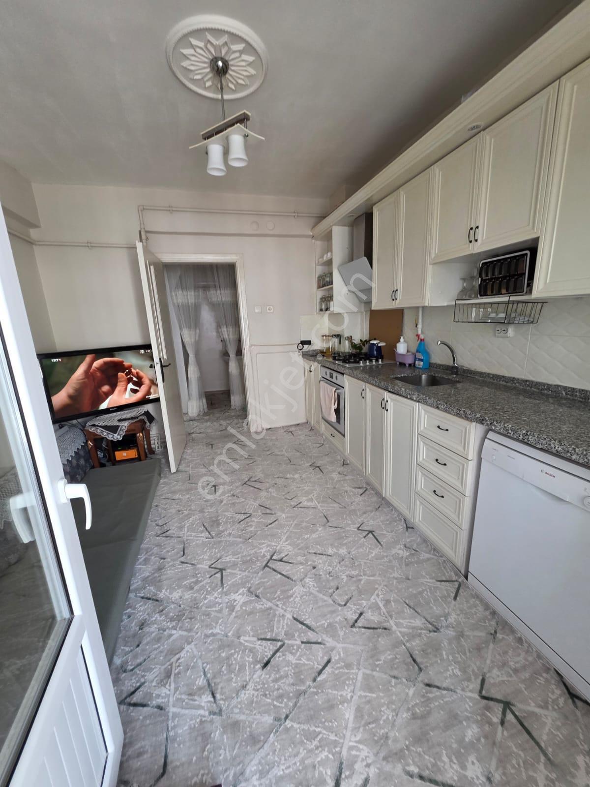 Kozağaç'ta Cami Ve Yeşil Alan Park Cepheli 3+1 Arakat Full Yapılı Bakımlı Asansörlü Daire - Görsel 4