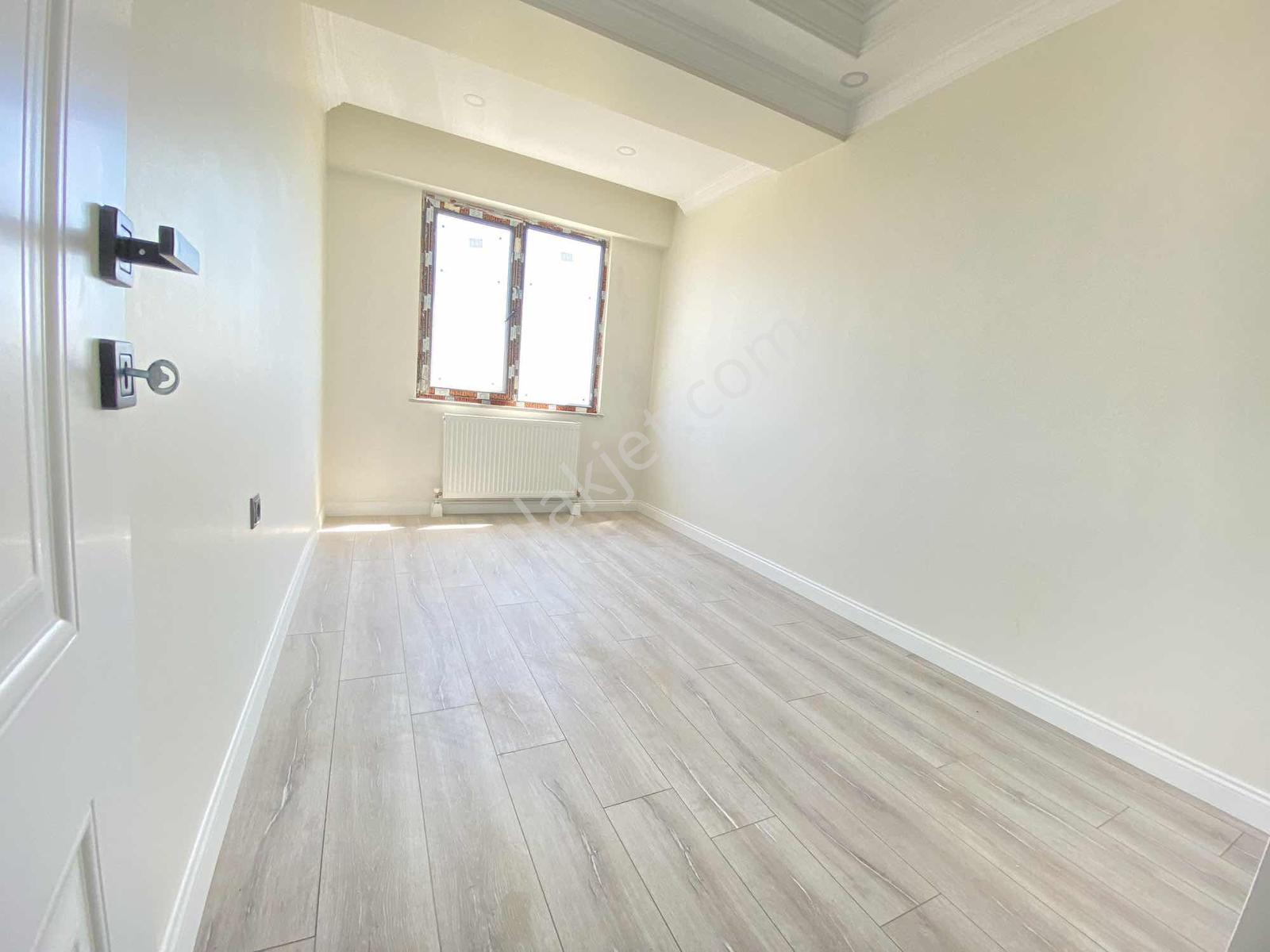 Çorlu Cumhuriyet Mahallesinde Ara Katta 100m2 Satılık Daireler - Görsel 10