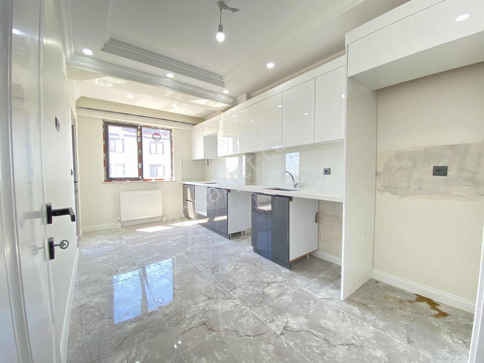 Çorlu Cumhuriyet Mahallesinde Ara Katta 100m2 Satılık Daireler - Görsel 21