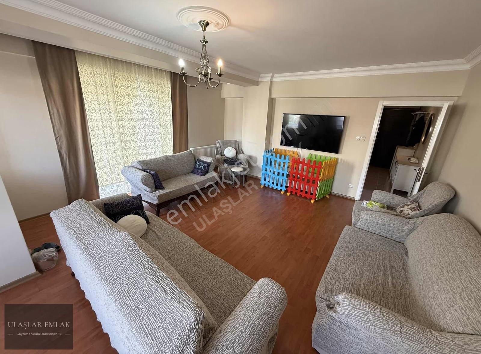 Ümraniye Armağanevler Mah 3+1 150 M2 Satılık Arakat Daire - Görsel 2