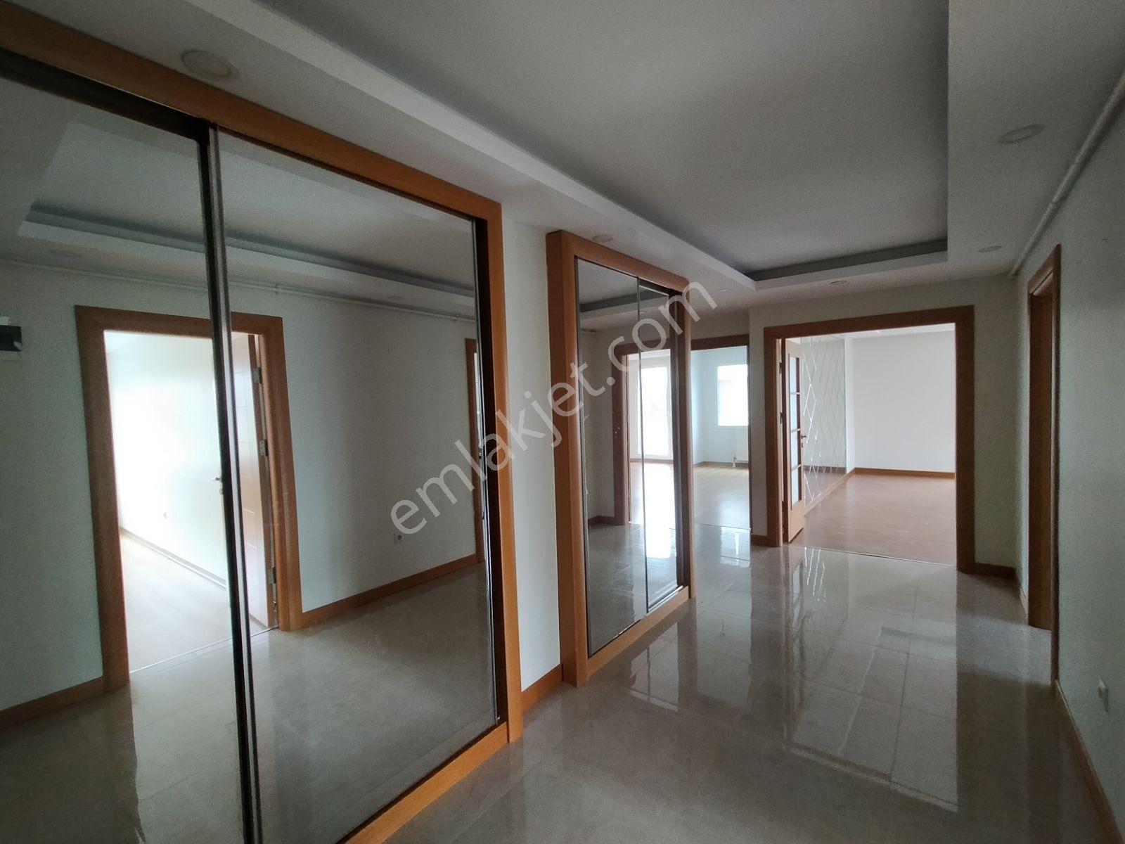Beylikdüzü Adnan Kahveci Site İçerisinde 3+1 Geniş Satılık Daire - Görsel 7