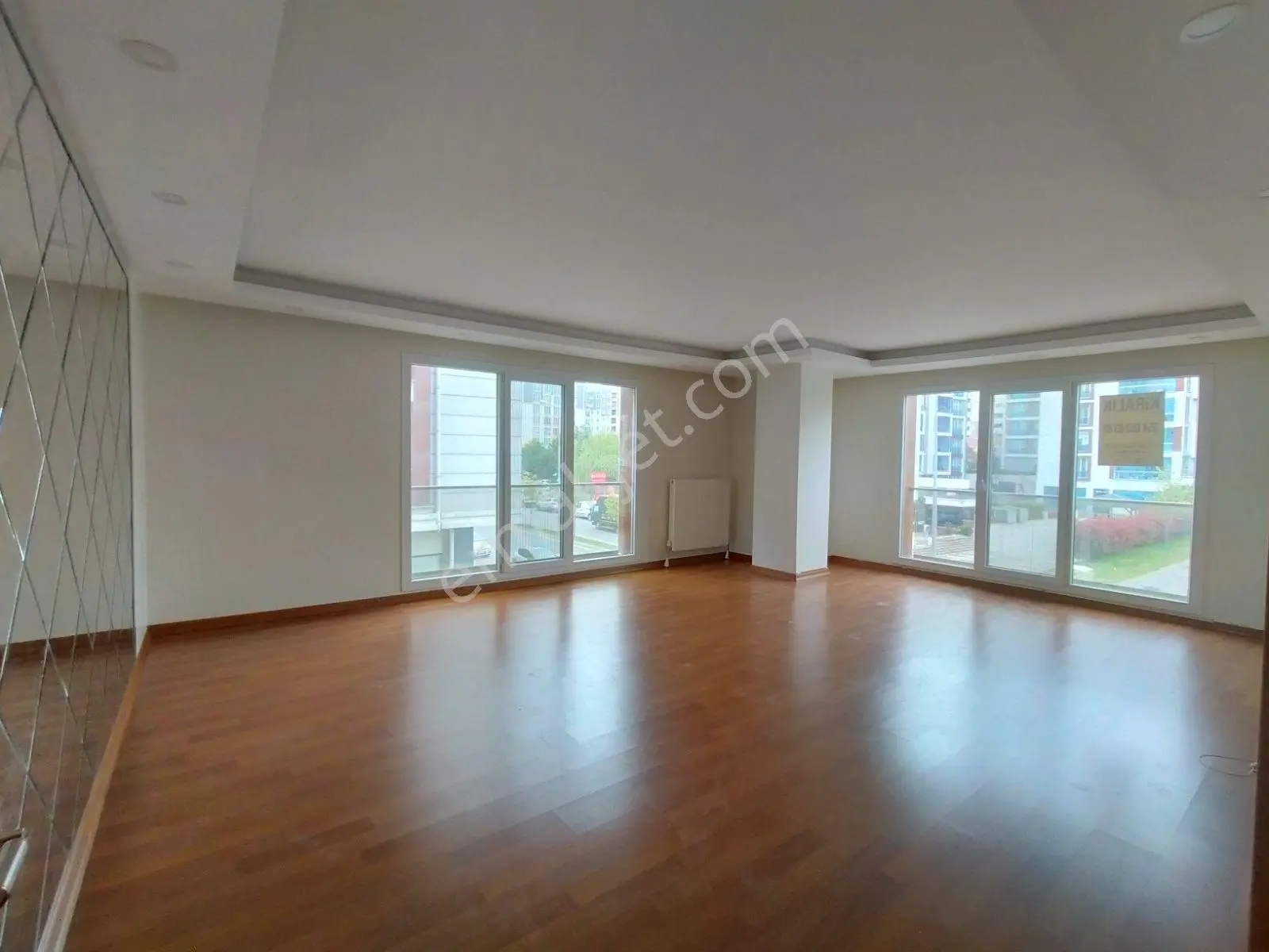 Beylikdüzü Adnan Kahveci Site İçerisinde 3+1 Geniş Satılık Daire - Görsel 3