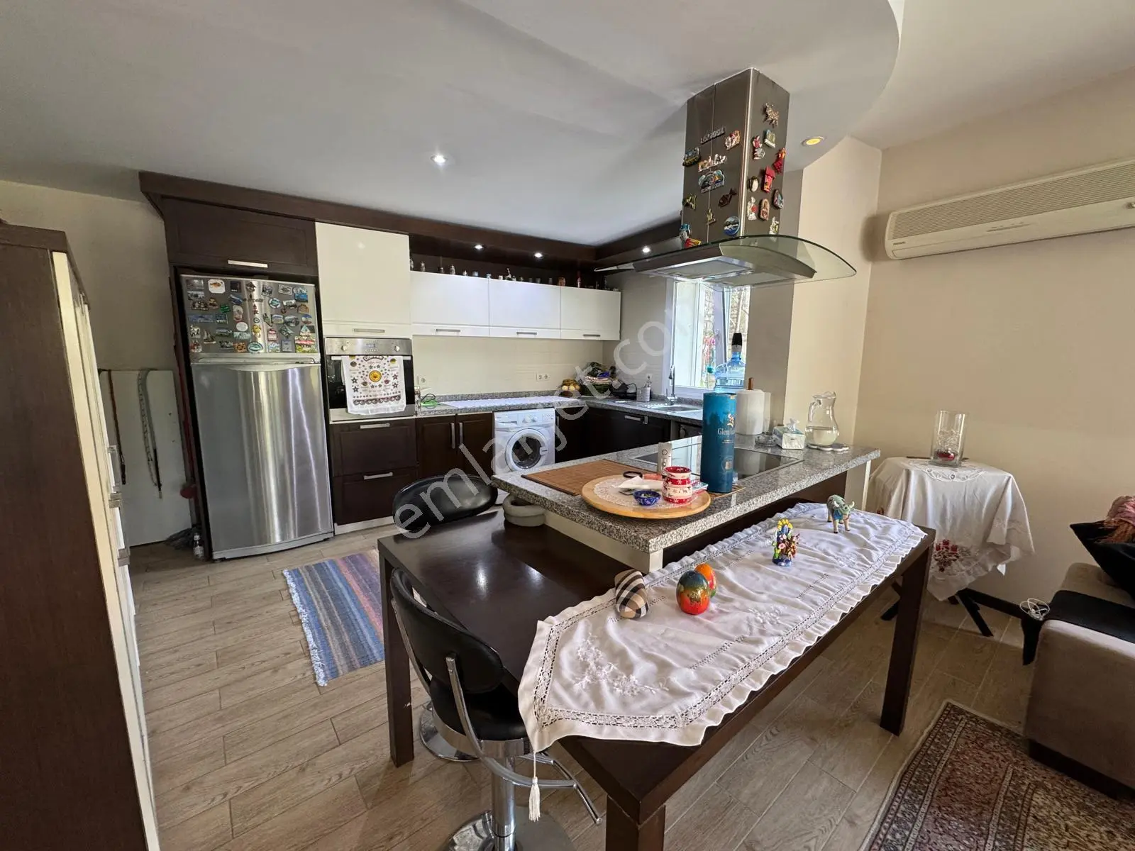Kuşadası Soğucak'ta Havuzlu Sitede Bahçeli 3+1 Müstakil Villa - Görsel 5