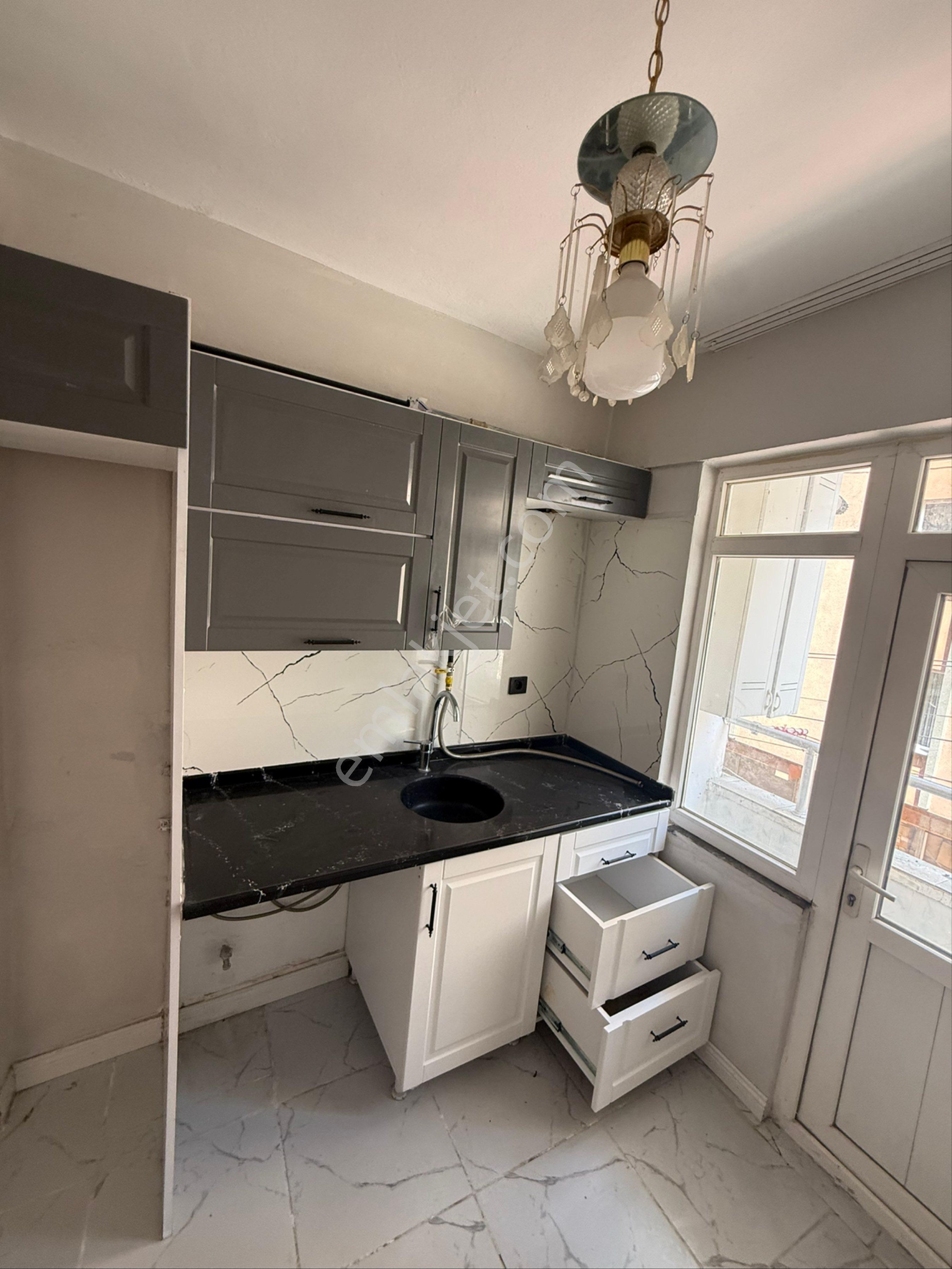 Hürriyet Mahallesinde İci Temiz Kiralık Daire - Görsel 15