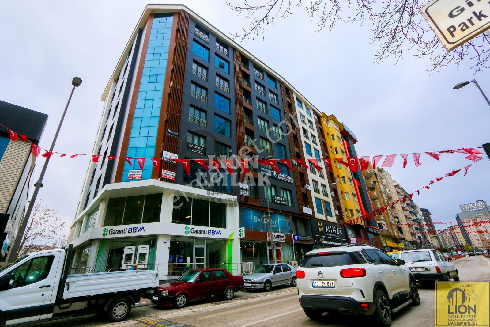 Lıon Emlak'tan 17 Eylül Mahallesinde 2+0 Eşyalı Kiralık Daire