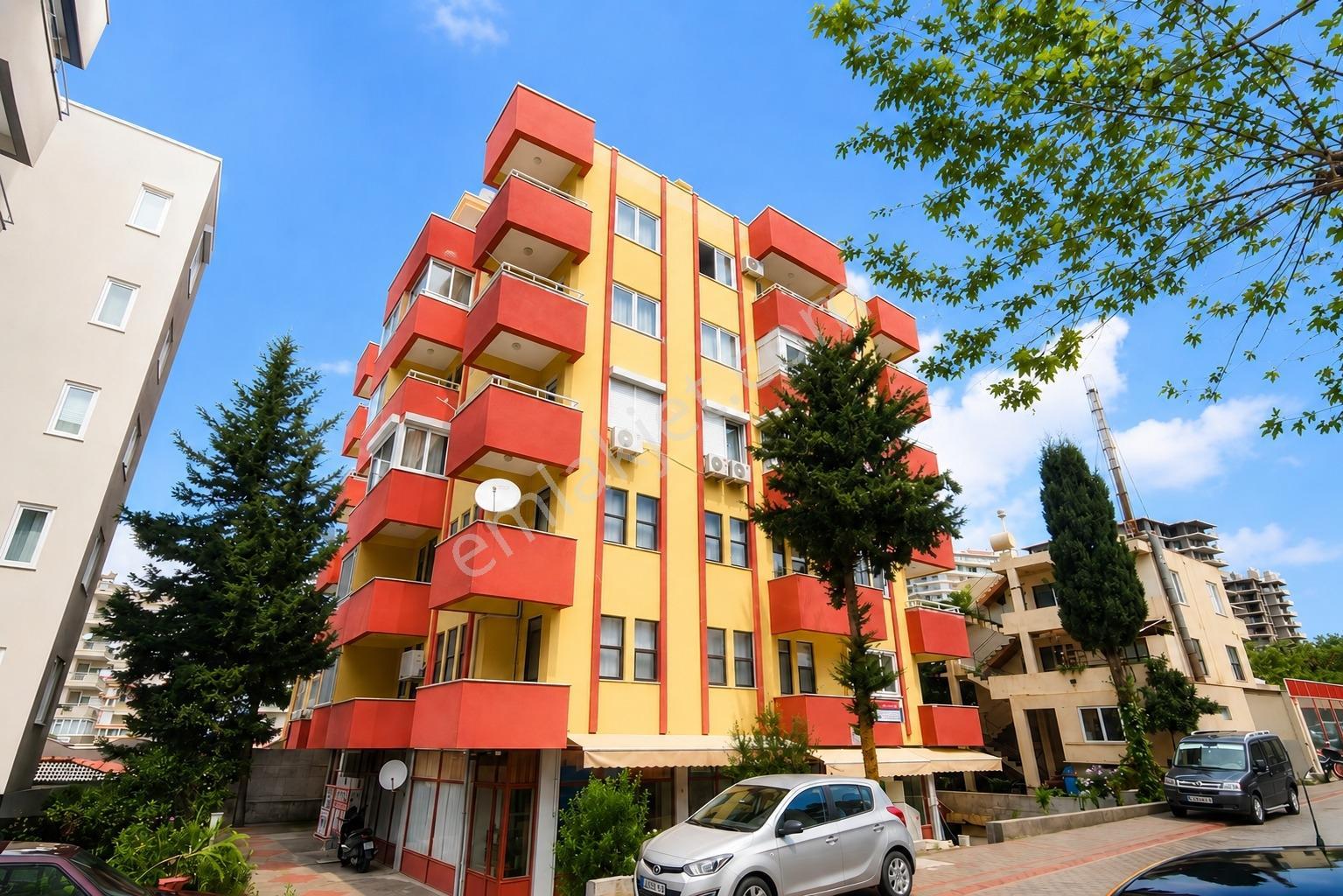 Alanya Mahmutlar 2+1 115m2 Cam Balkon Deniz 300 Metre 3 Cephelii - Görsel 6