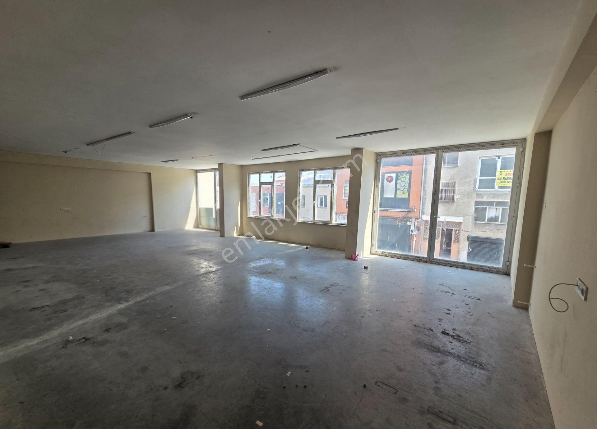 Eyüpsultan Topçular'da Tramvaya Yakın 110 M² Kıralık İmalathane - Görsel 4